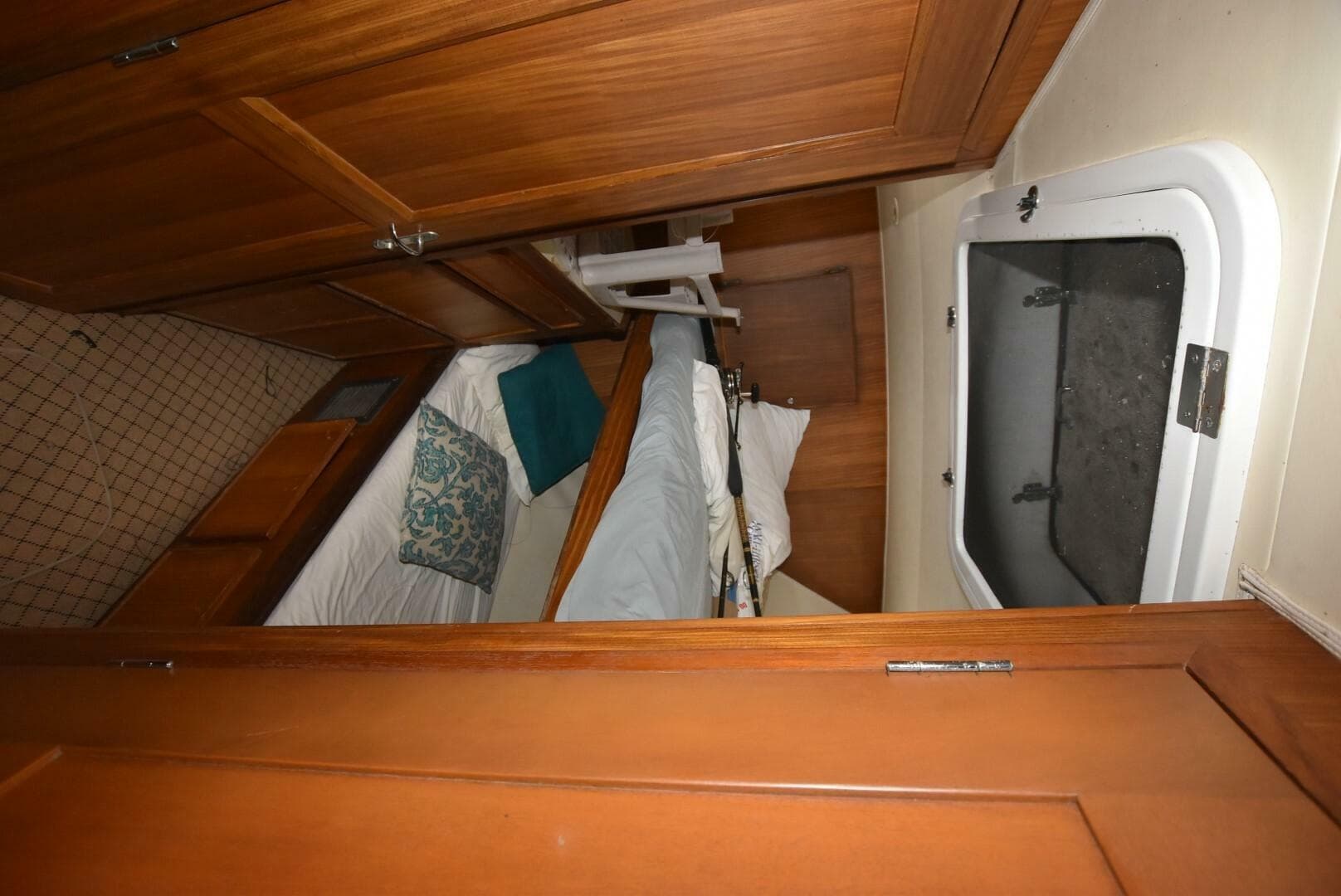 1987 Hatteras — photo 32