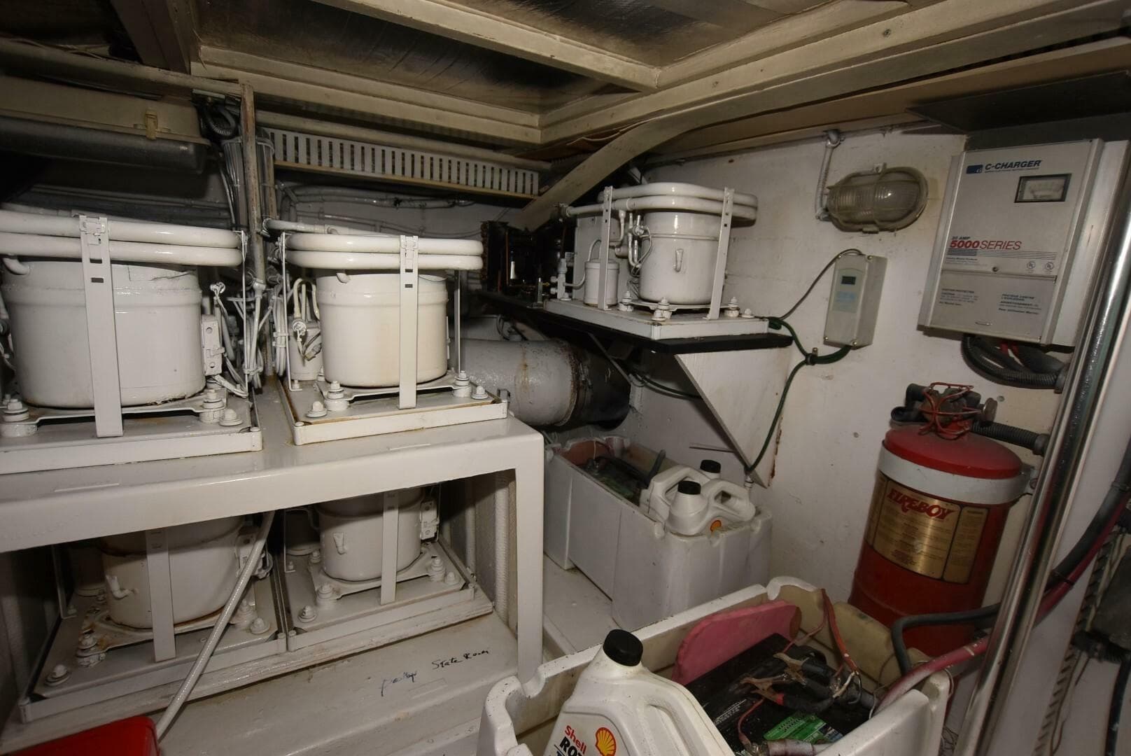 1987 Hatteras — photo 42