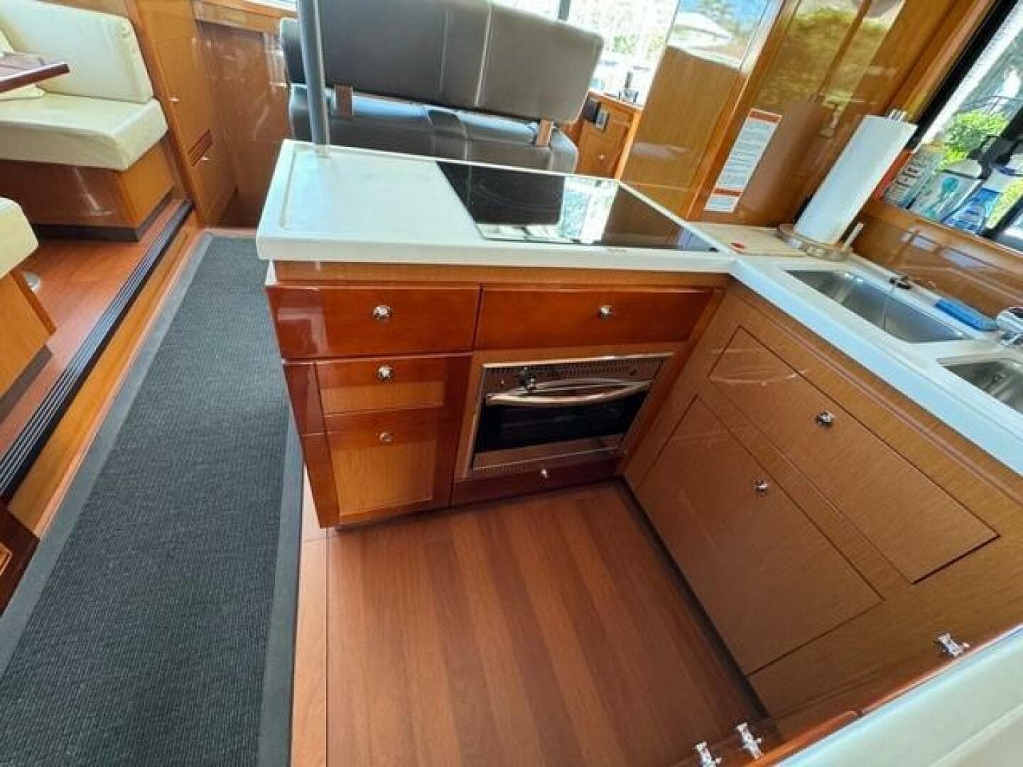 2017 Beneteau Swift Trawler 50 — photo 39