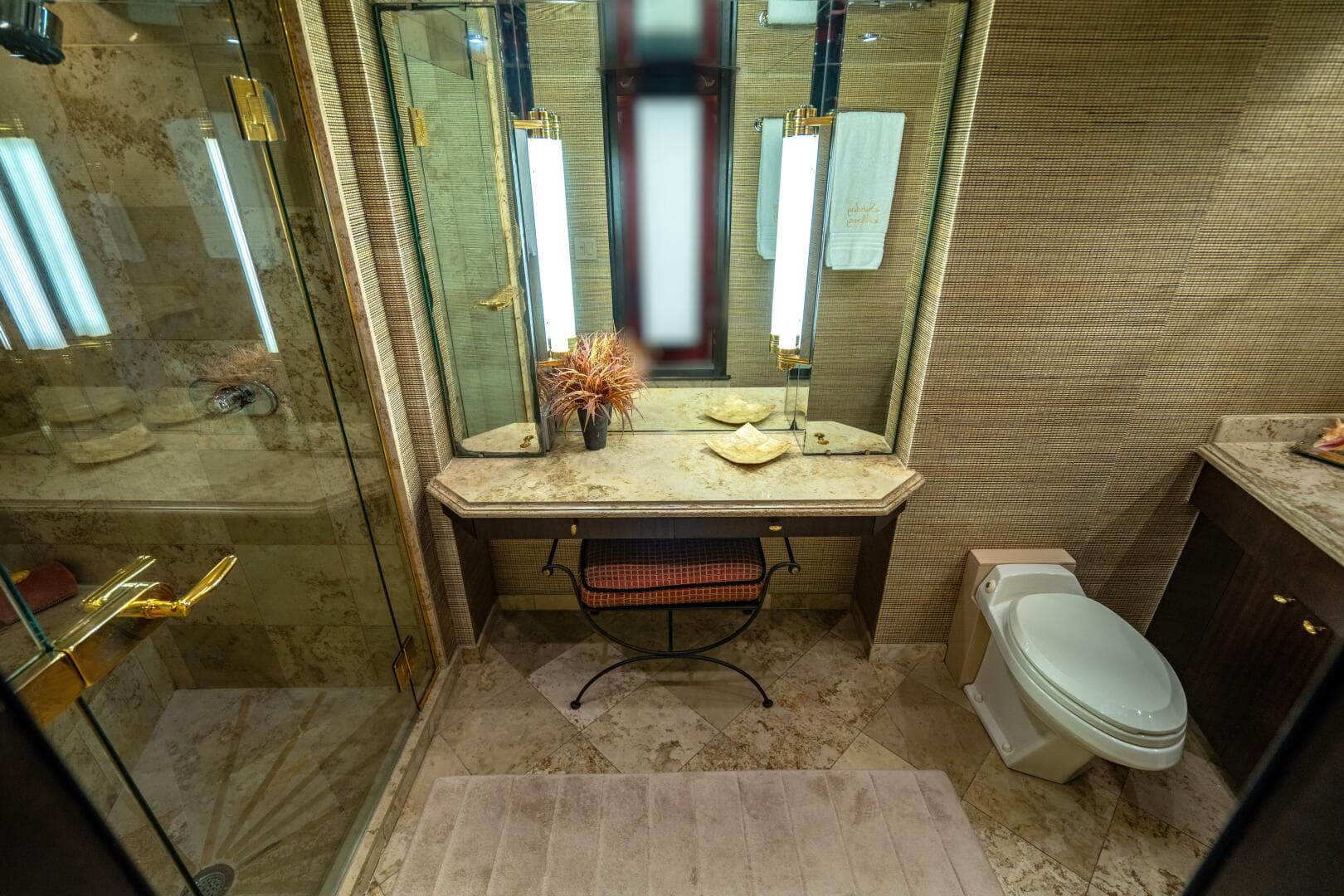 2001 Hatteras 100 — photo 40