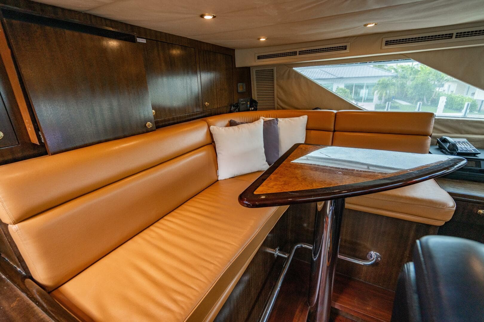 2001 Hatteras 100 — photo 93