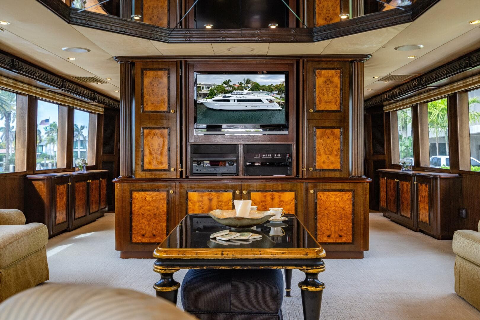 2001 Hatteras 100 — photo 12