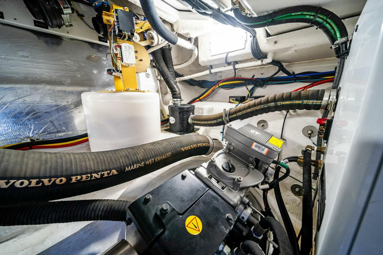 2019 Cruisers Yachts 45 Cantius — photo 57