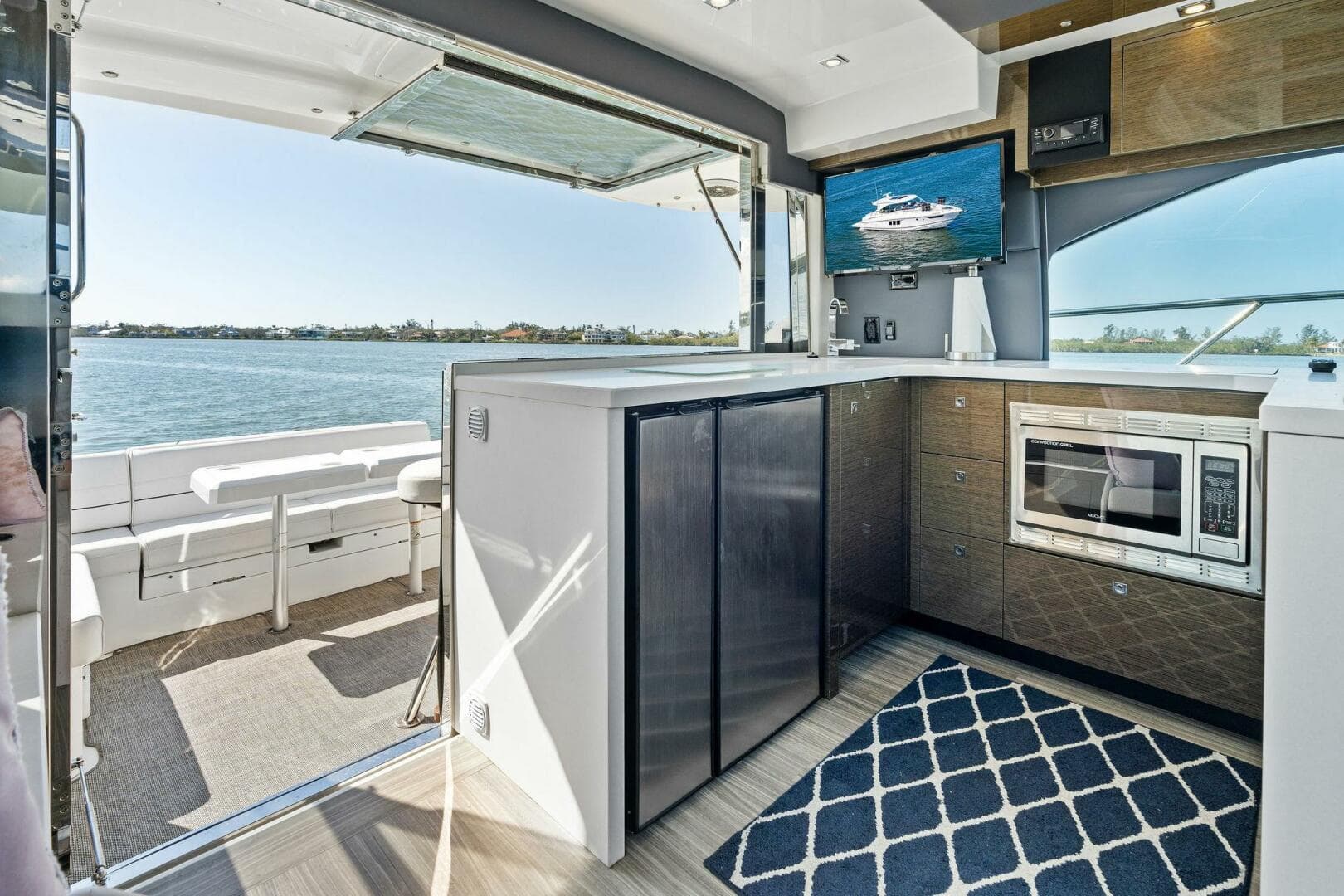 2019 Cruisers Yachts 45 Cantius — photo 30