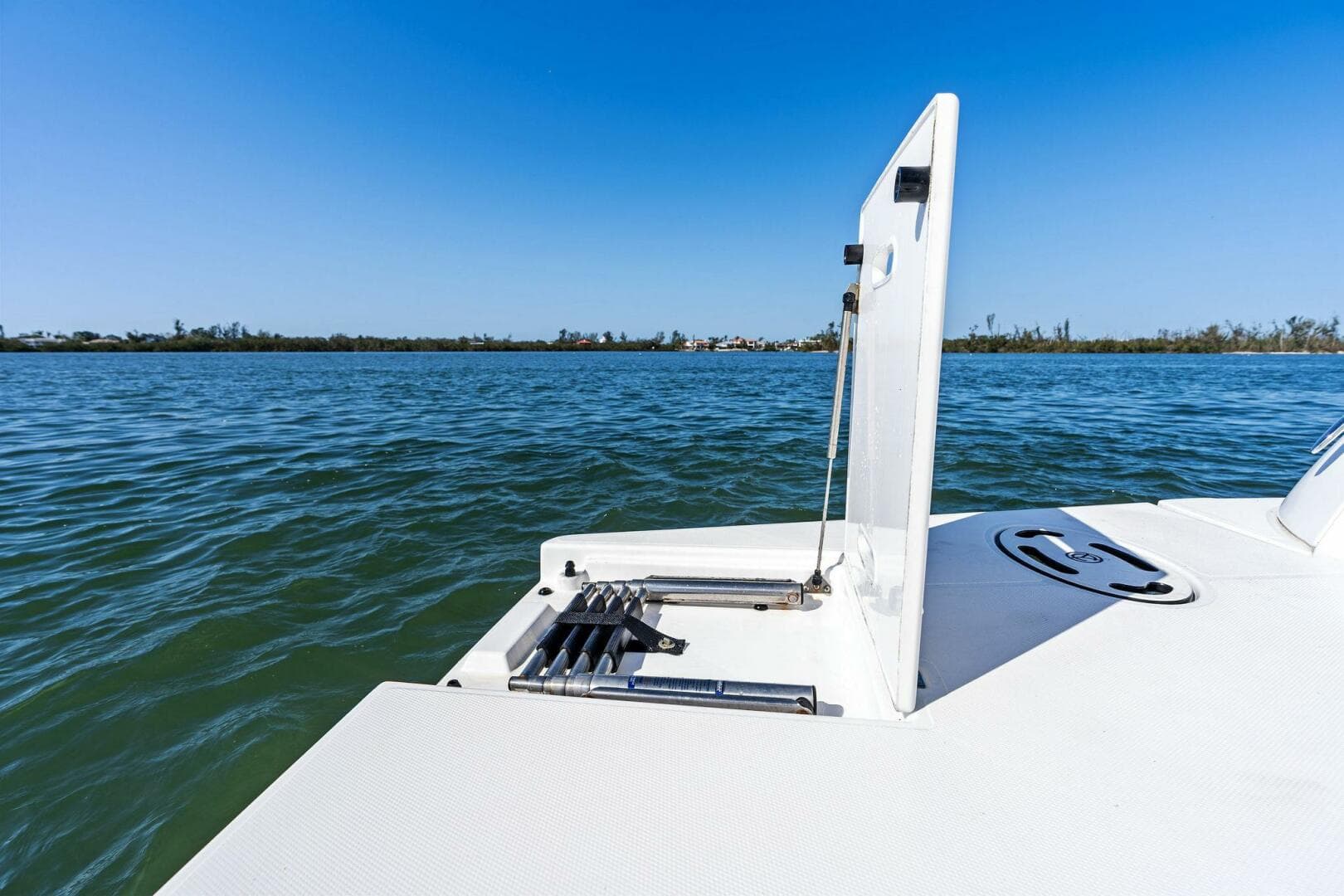 2019 Cruisers Yachts 45 Cantius — photo 23