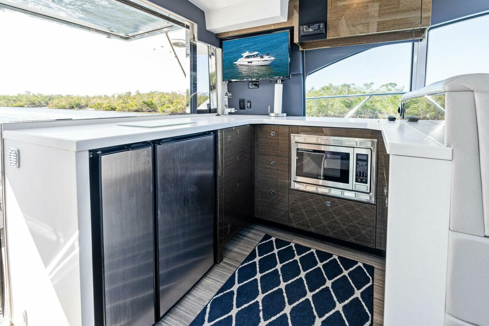 2019 Cruisers Yachts 45 Cantius — photo 32