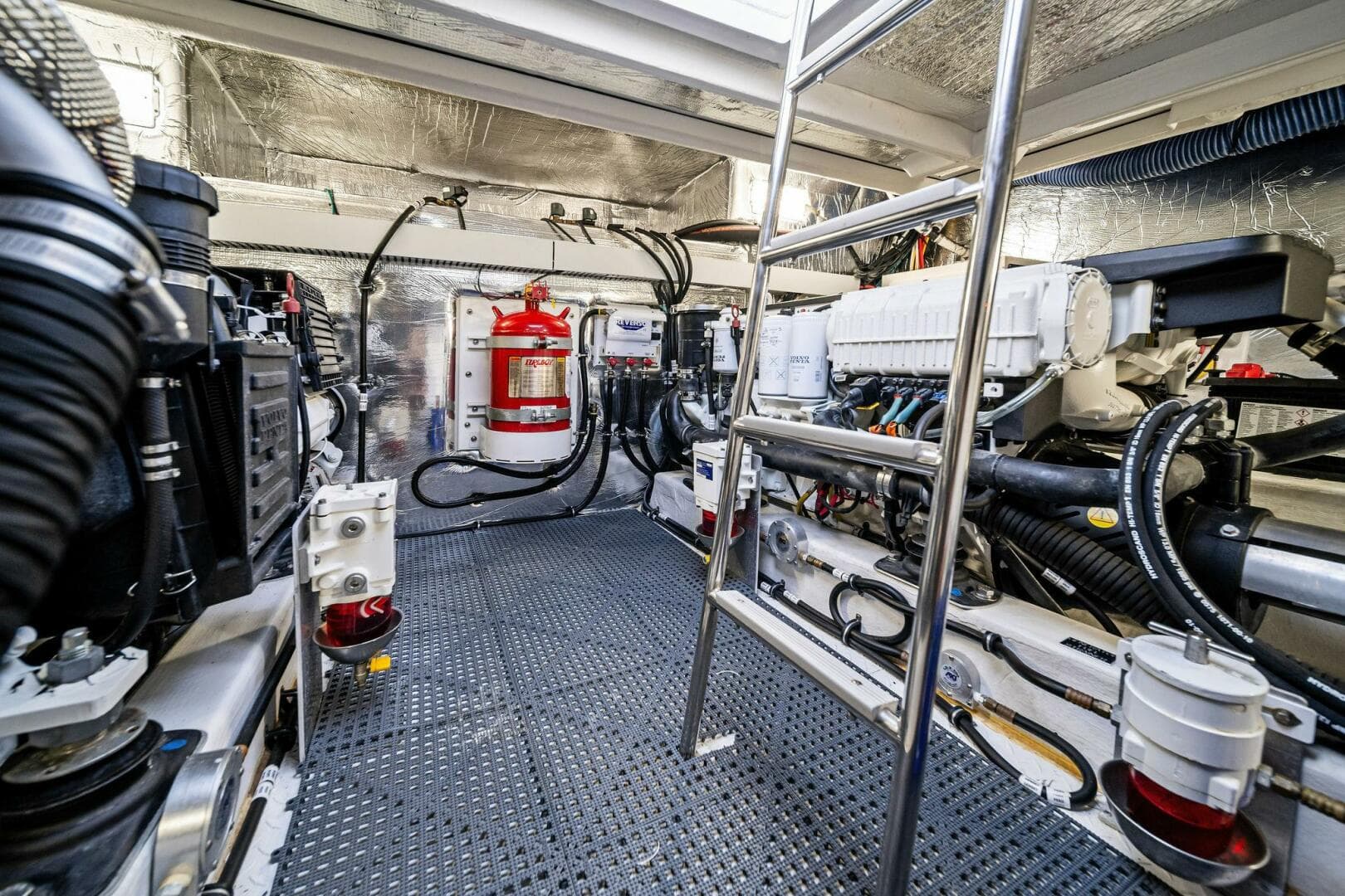 2019 Cruisers Yachts 45 Cantius — photo 63