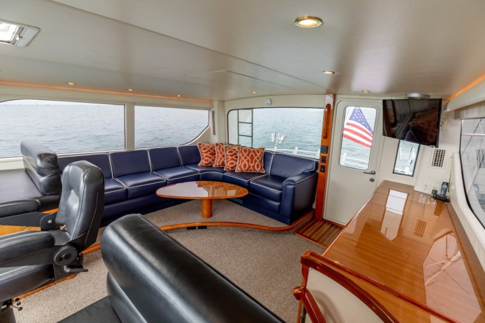 2006 Viking 74 Enclosed Bridge — photo 48