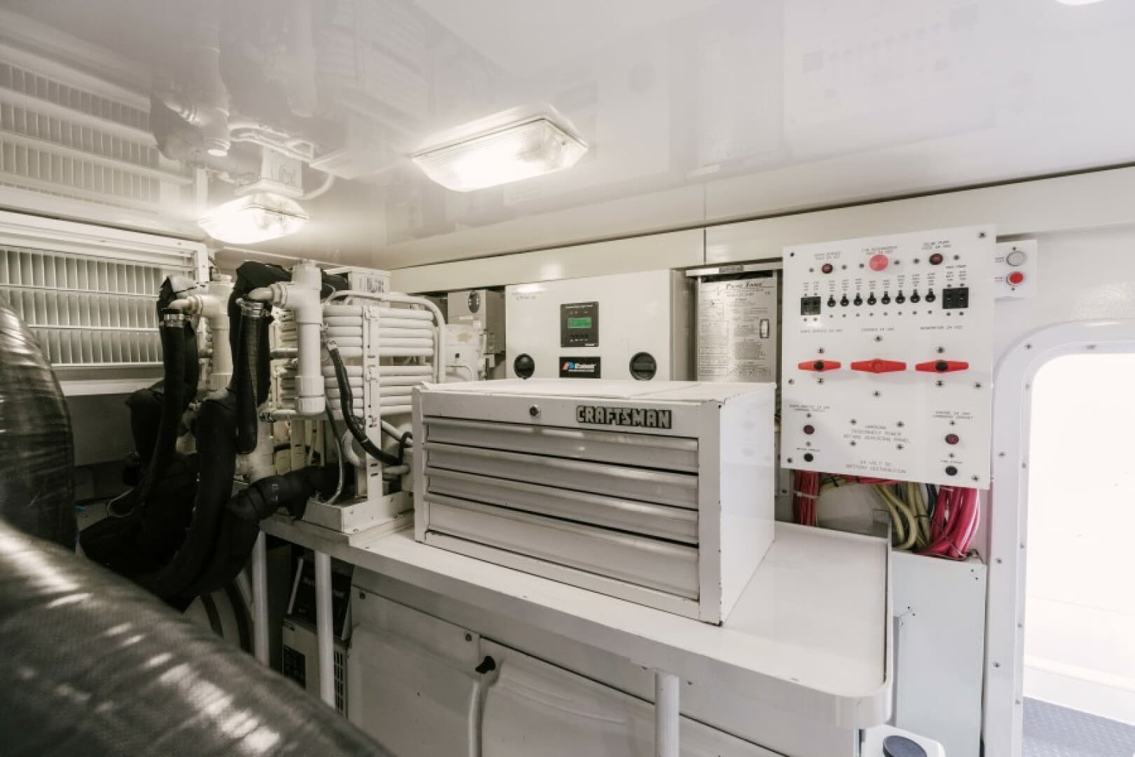 2006 Viking 74 Enclosed Bridge — photo 63