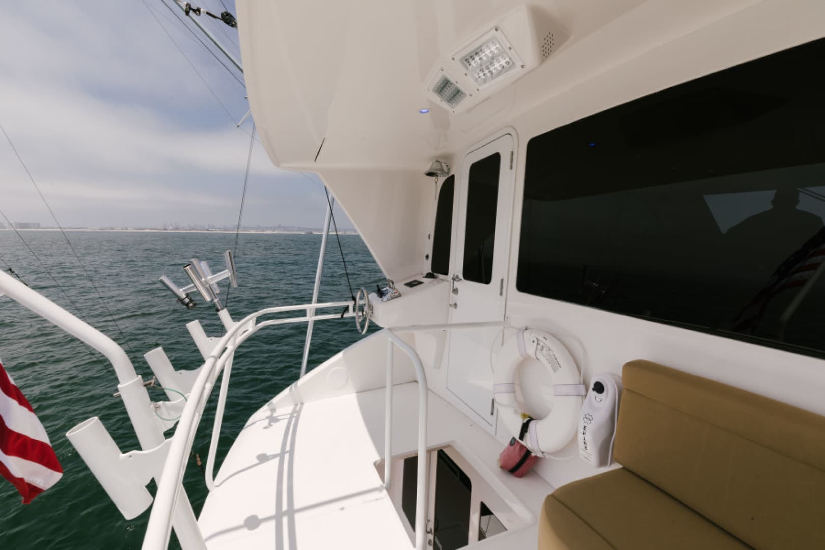 2006 Viking 74 Enclosed Bridge — photo 54