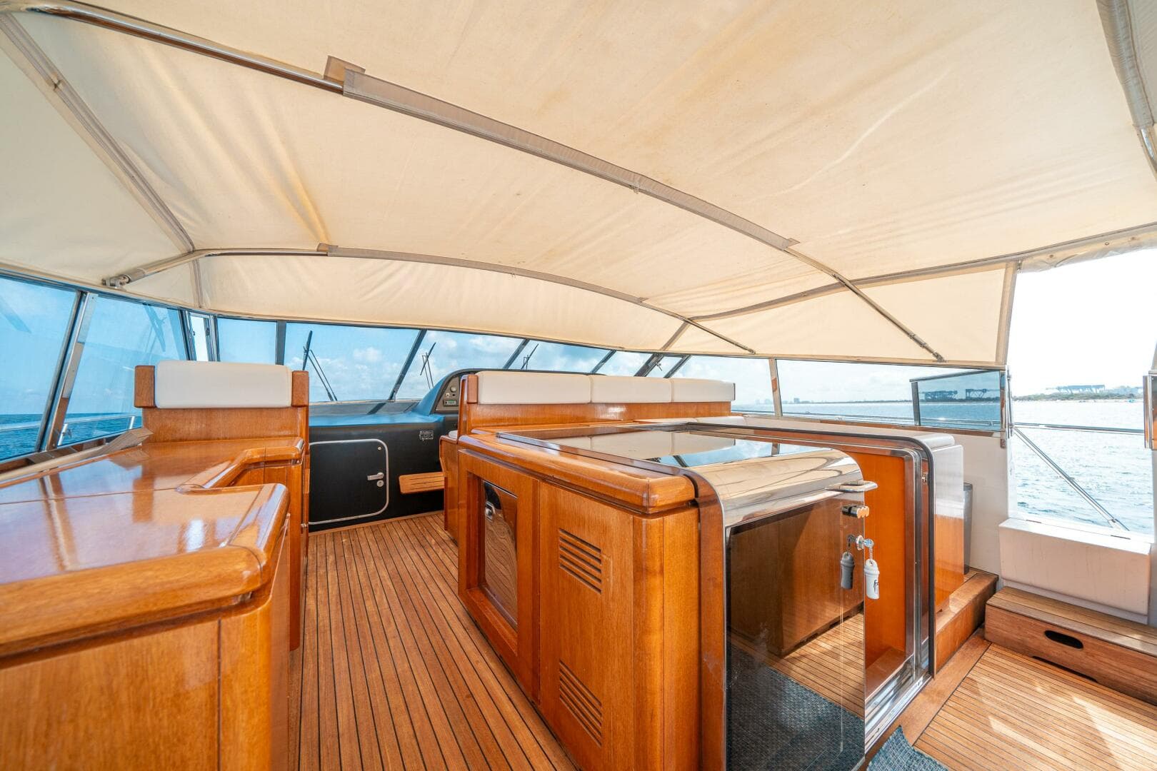 2001 Mangusta 80 — photo 20