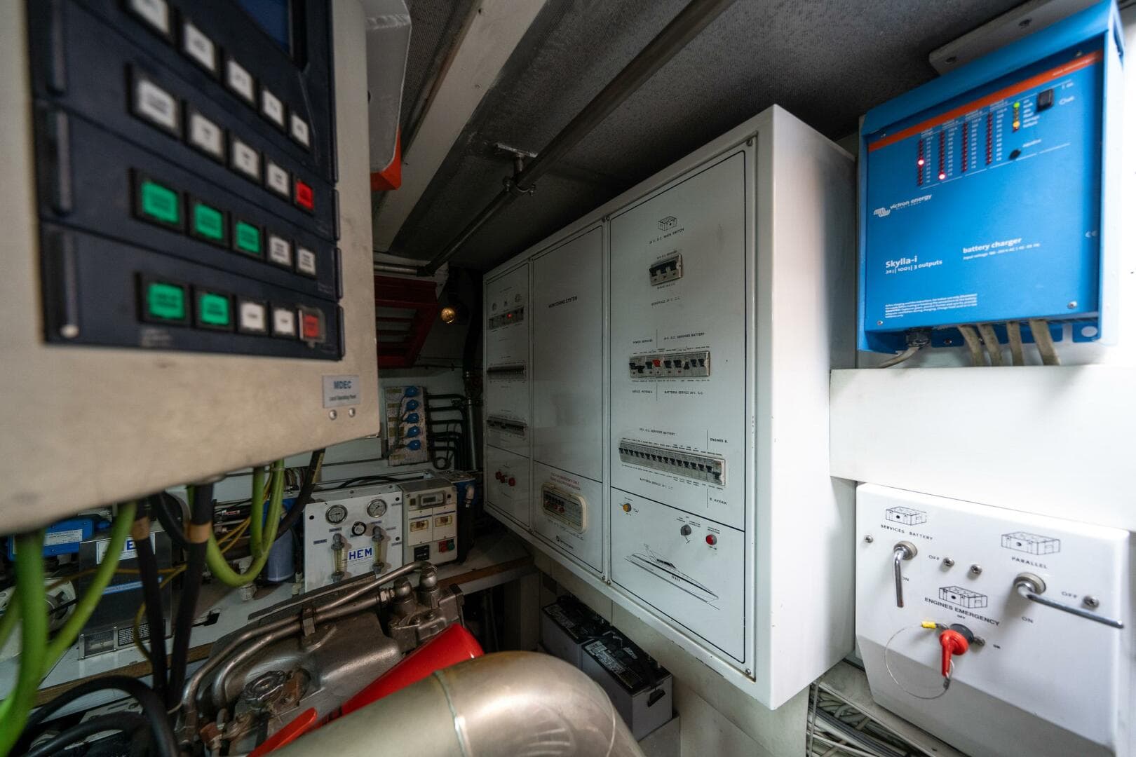 2001 Mangusta 80 — photo 50