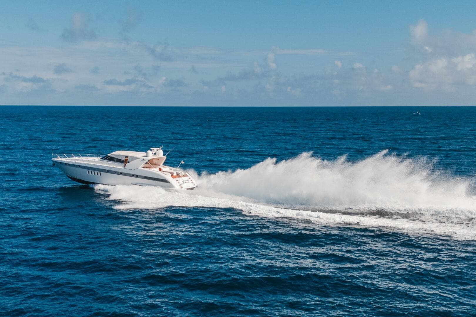 2001 Mangusta 80 — photo 5