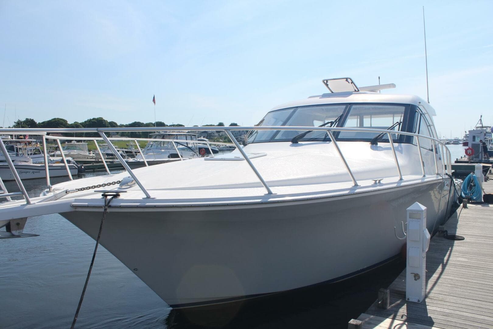 2013 Cabo 40 Hardtop Express — photo 5