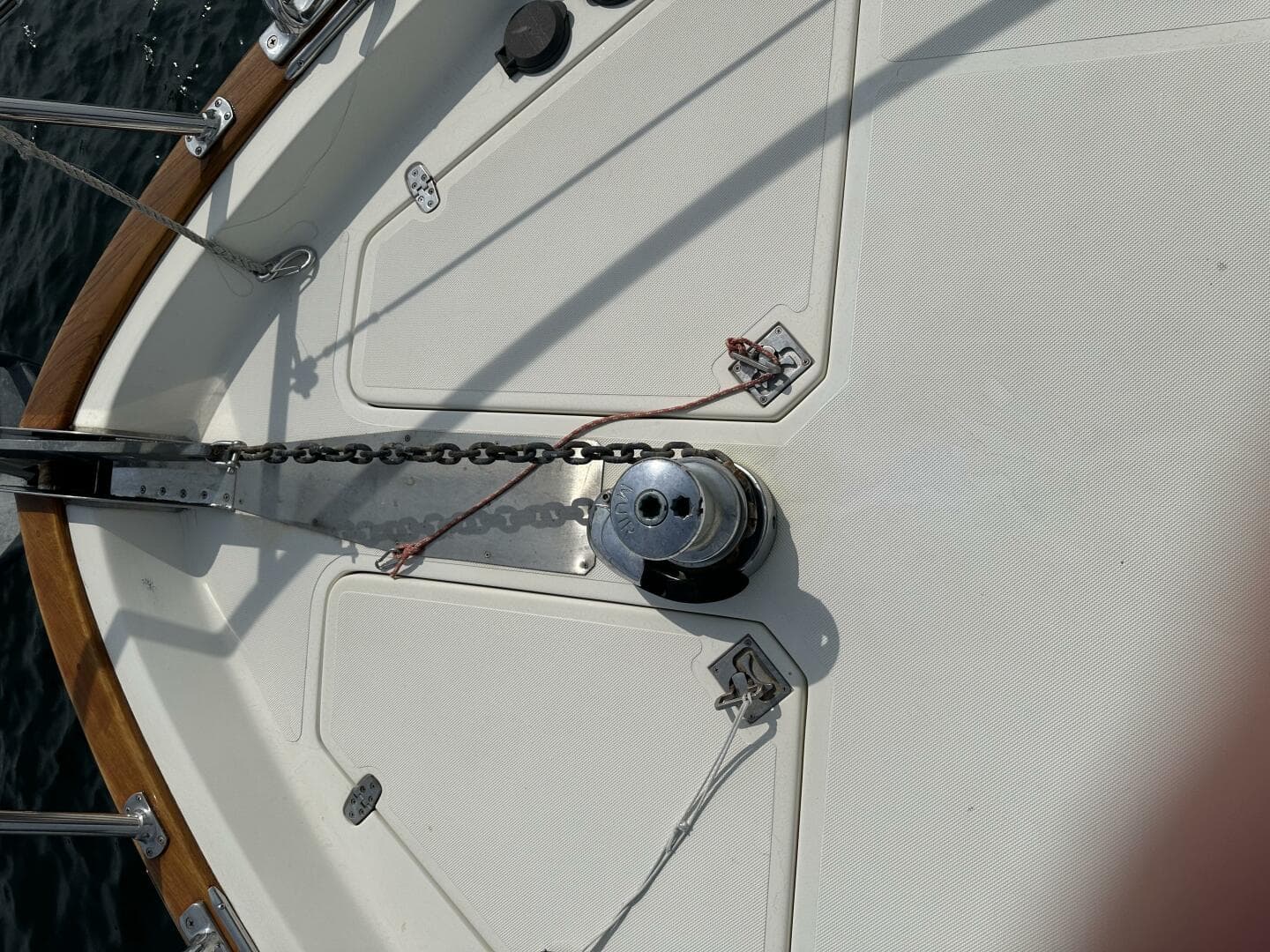 2005 Legacy 42 Express Cruiser — photo 11