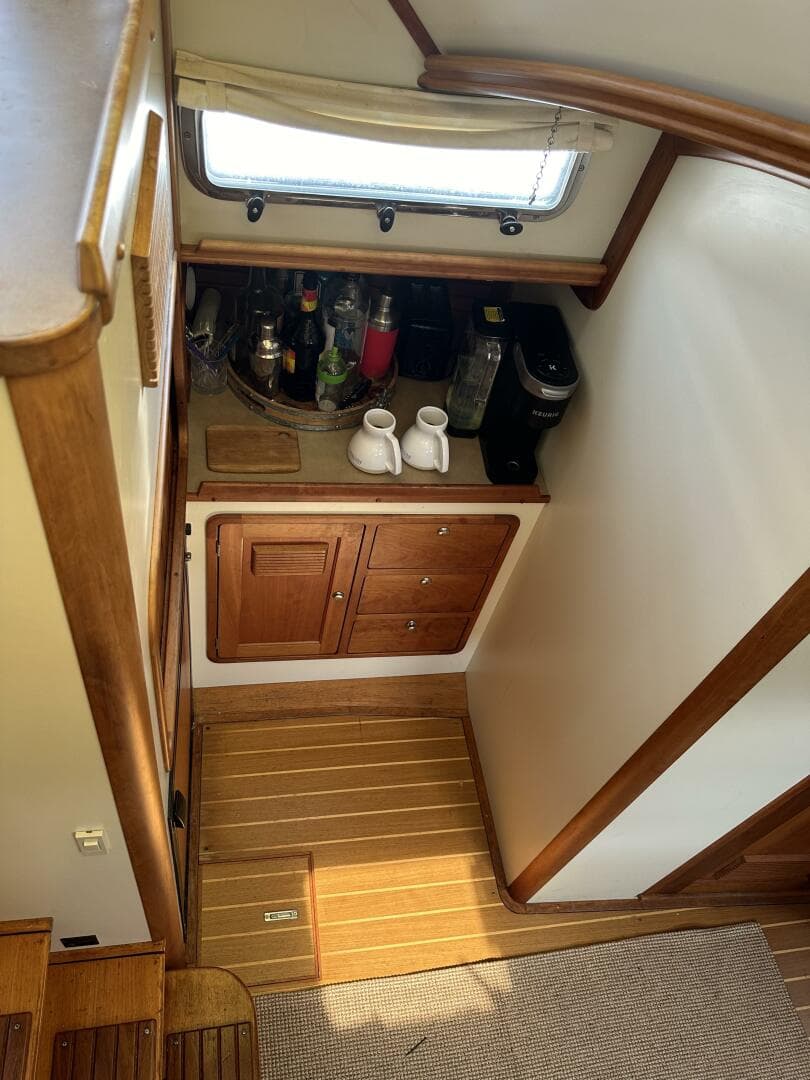 2005 Legacy 42 Express Cruiser — photo 12