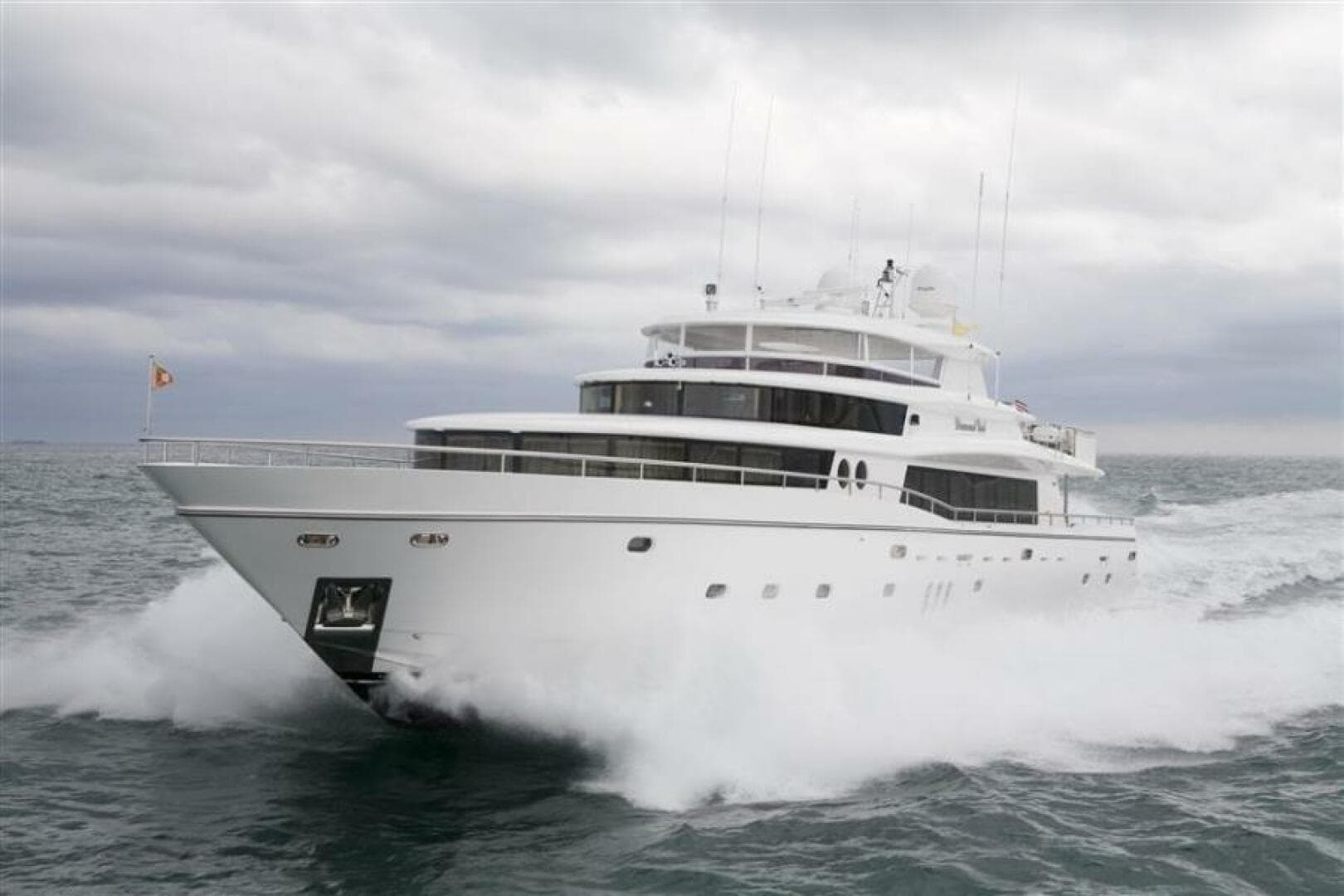 2027 Johnson 110 Flybridge W/on-Deck Master — photo 26