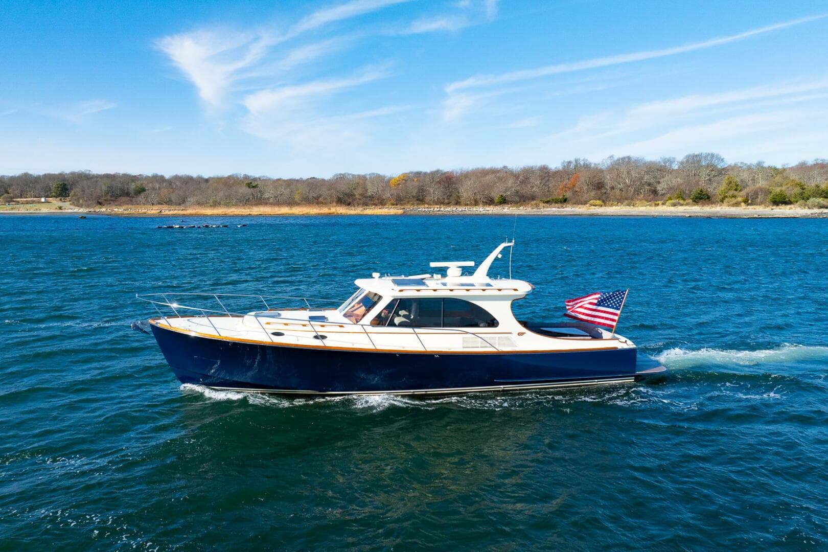 2017 Hinckley Talaria 43 — photo 33