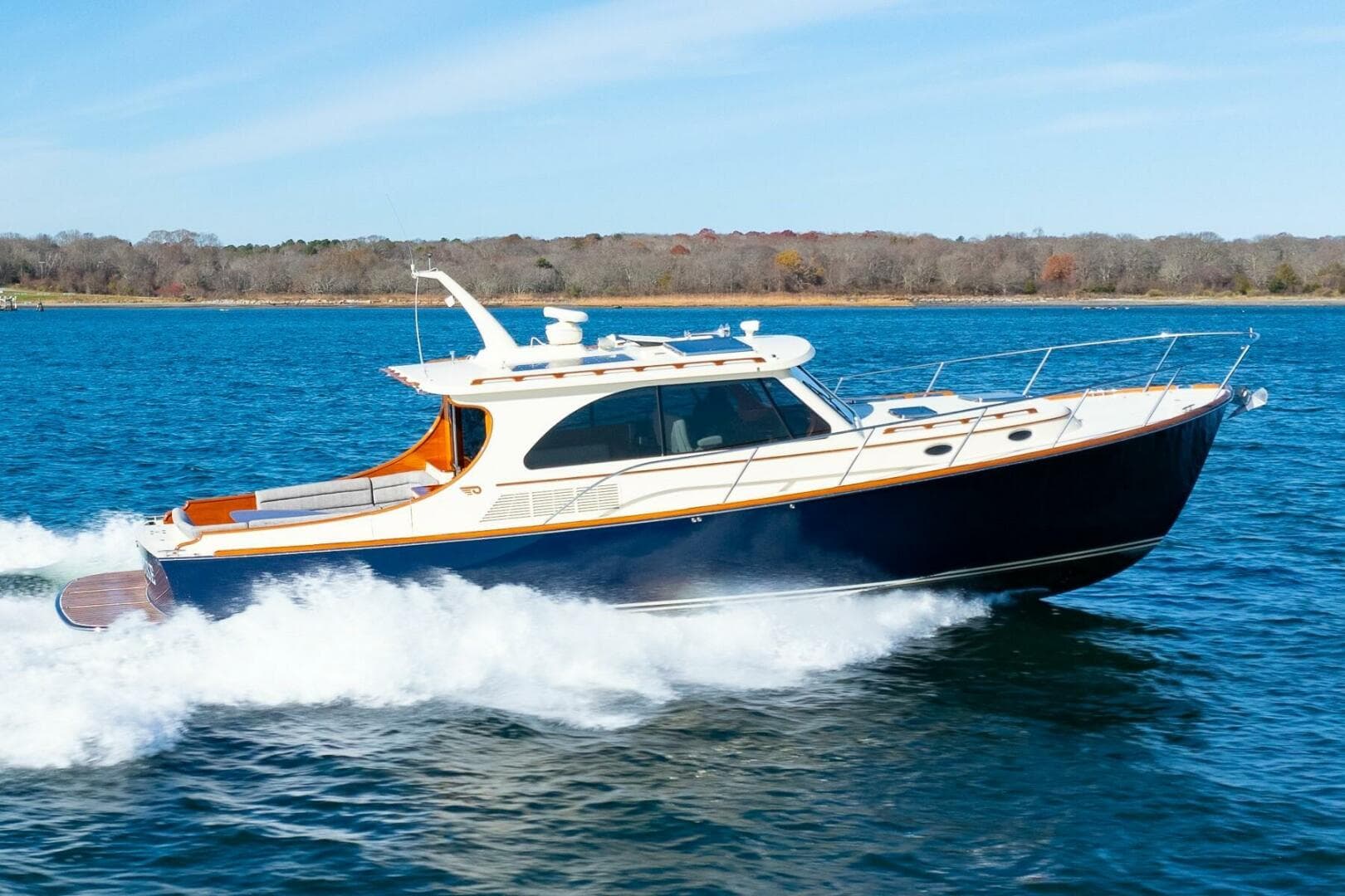 2017 Hinckley Talaria 43 — photo 1