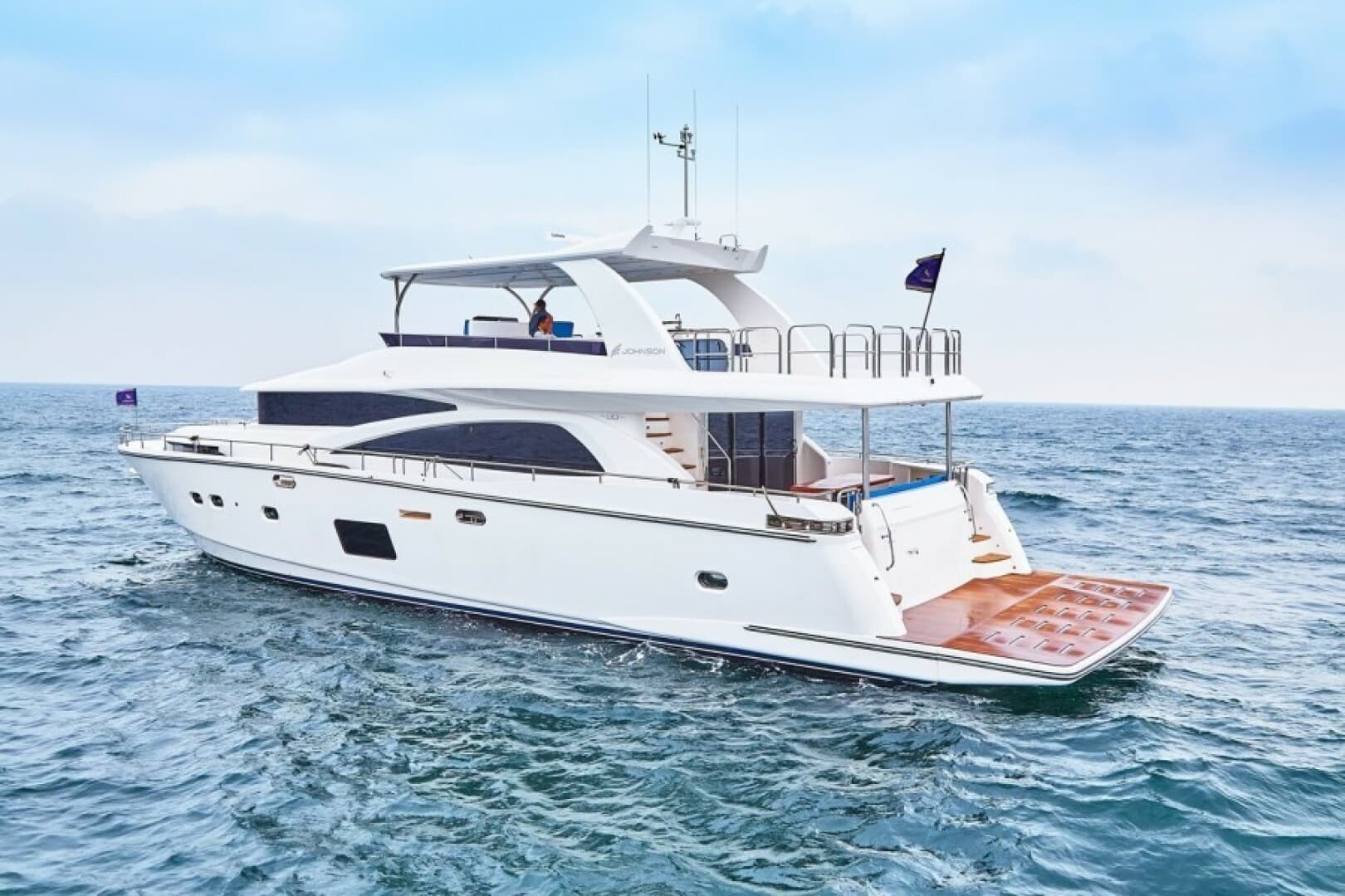 2027 Johnson Flybridge W/hydraulic Platform — photo 52