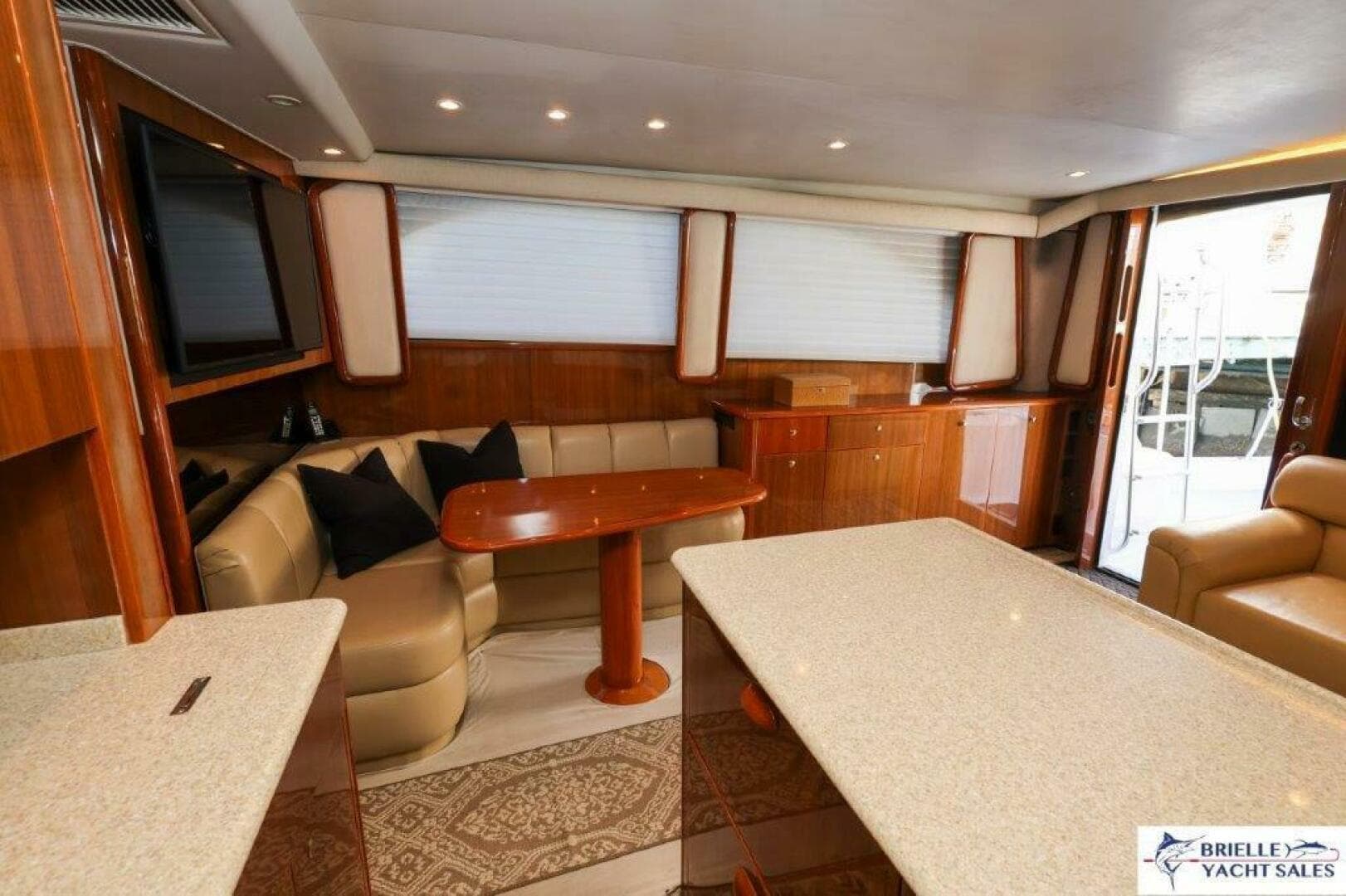 2005 Viking 45 Convertible — photo 15