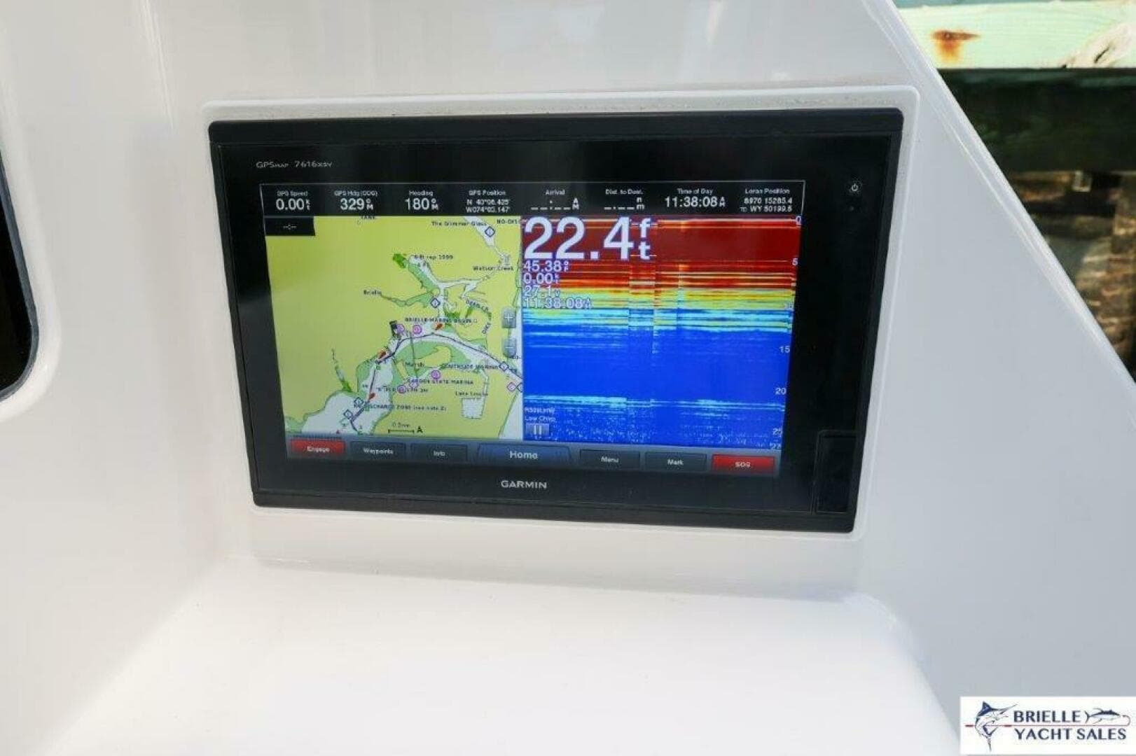 2005 Viking 45 Convertible — photo 11