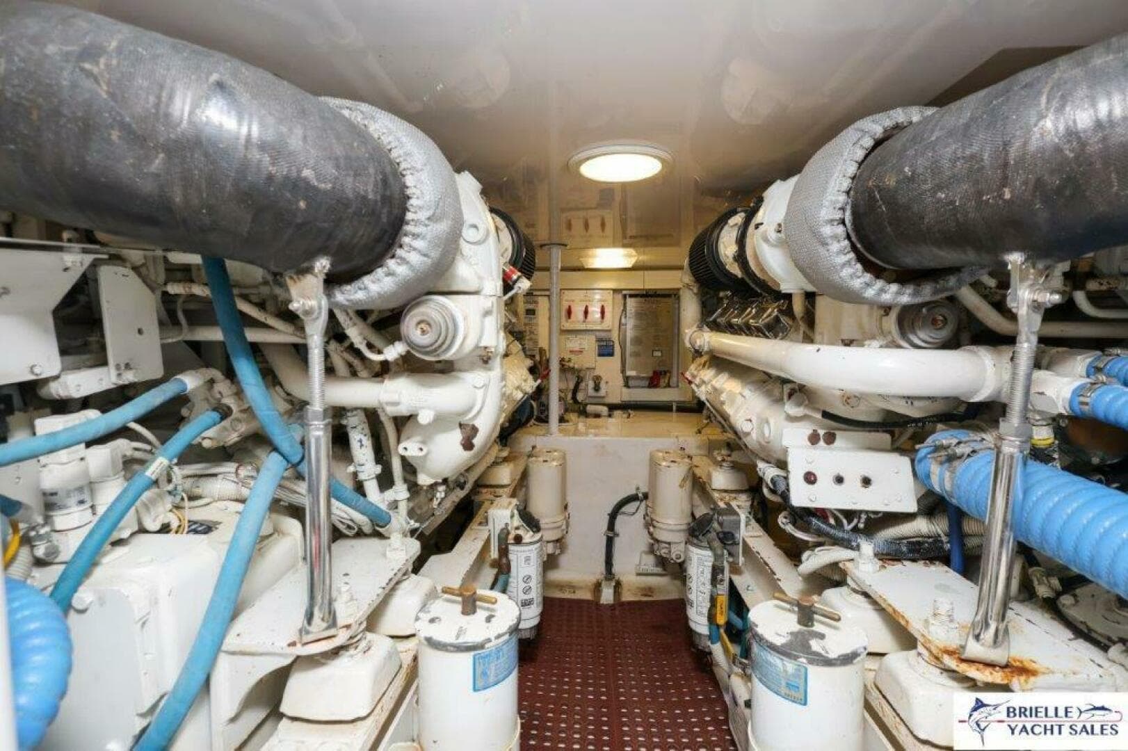 2005 Viking 45 Convertible — photo 7