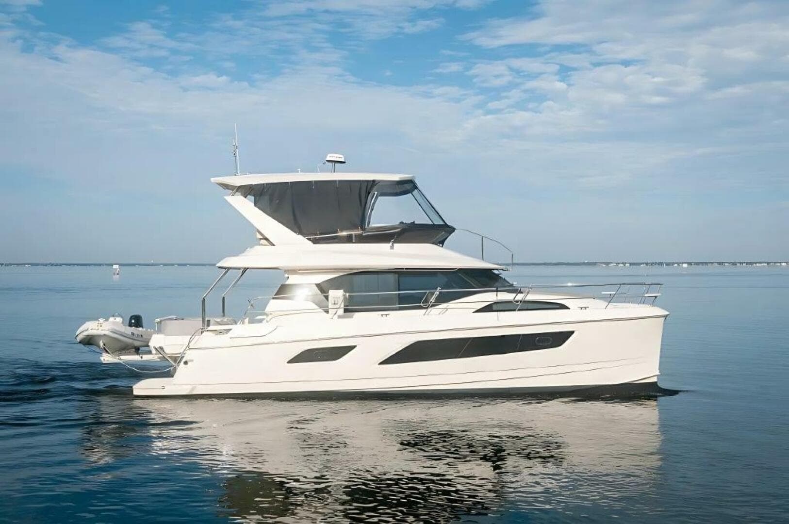 2018 Aquila 44 Yacht — photo 1