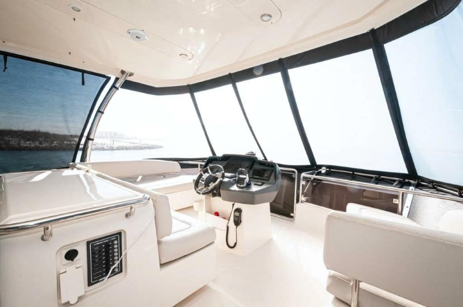 2018 Aquila 44 Yacht — photo 4