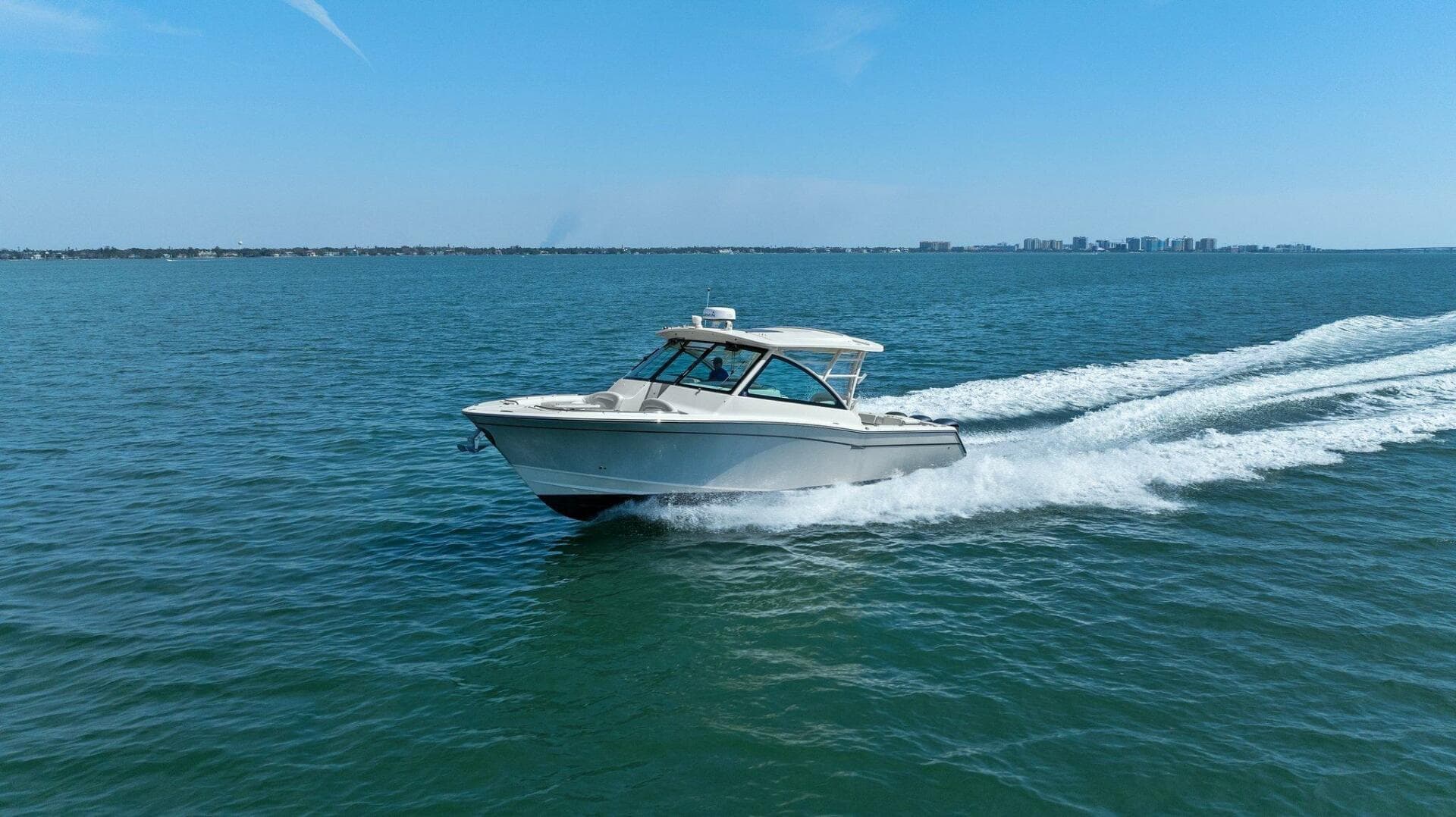 2016 Grady-White Freedom 375 — photo 68