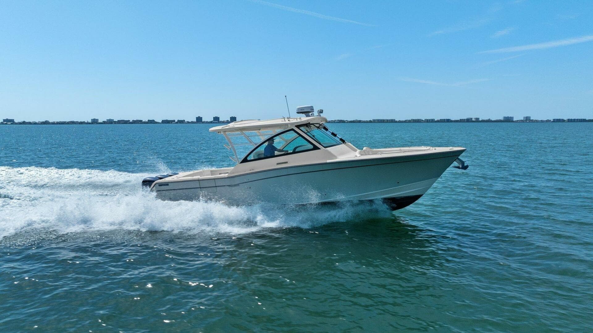 2016 Grady-White Freedom 375 — photo 64