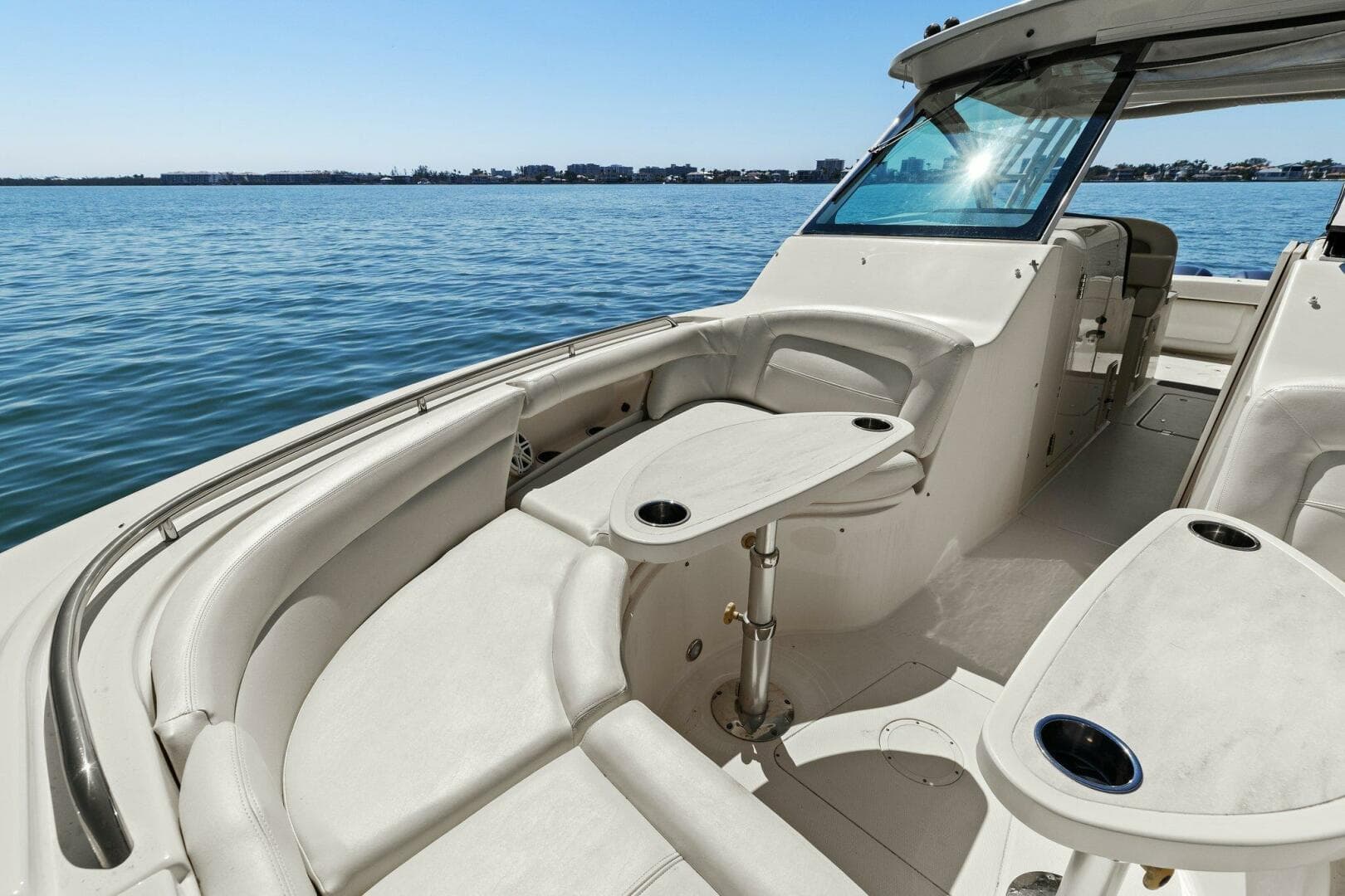 2016 Grady-White Freedom 375 — photo 36