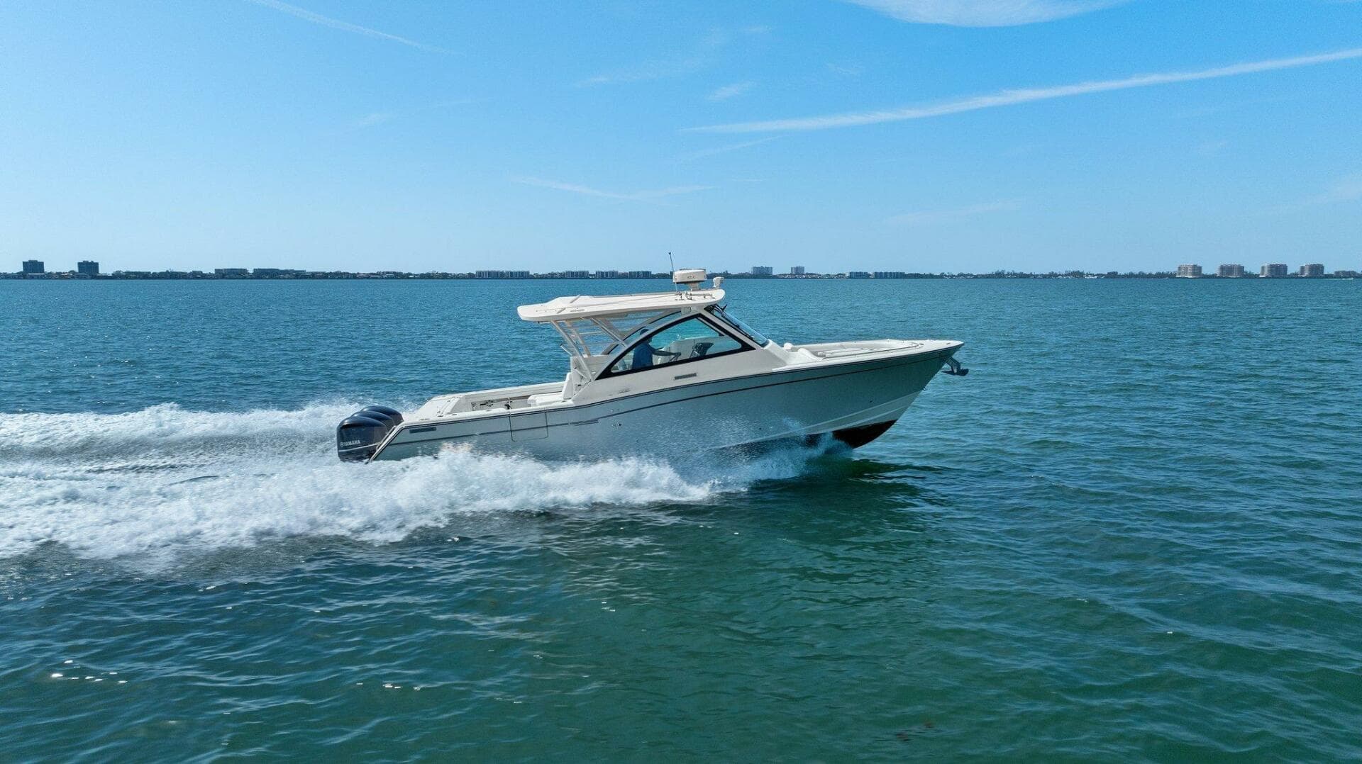 2016 Grady-White Freedom 375 — photo 63