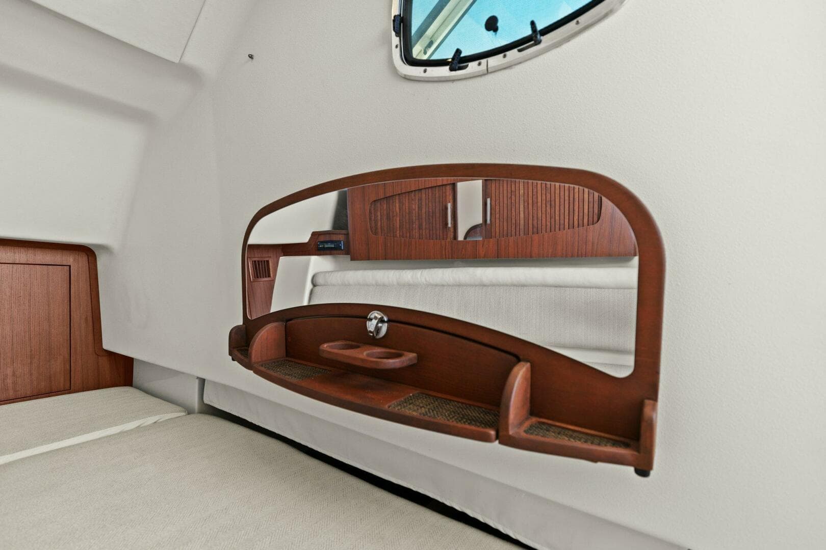 2016 Grady-White Freedom 375 — photo 43