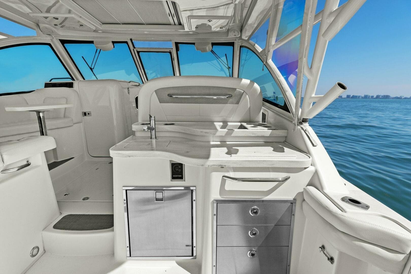 2016 Grady-White Freedom 375 — photo 19