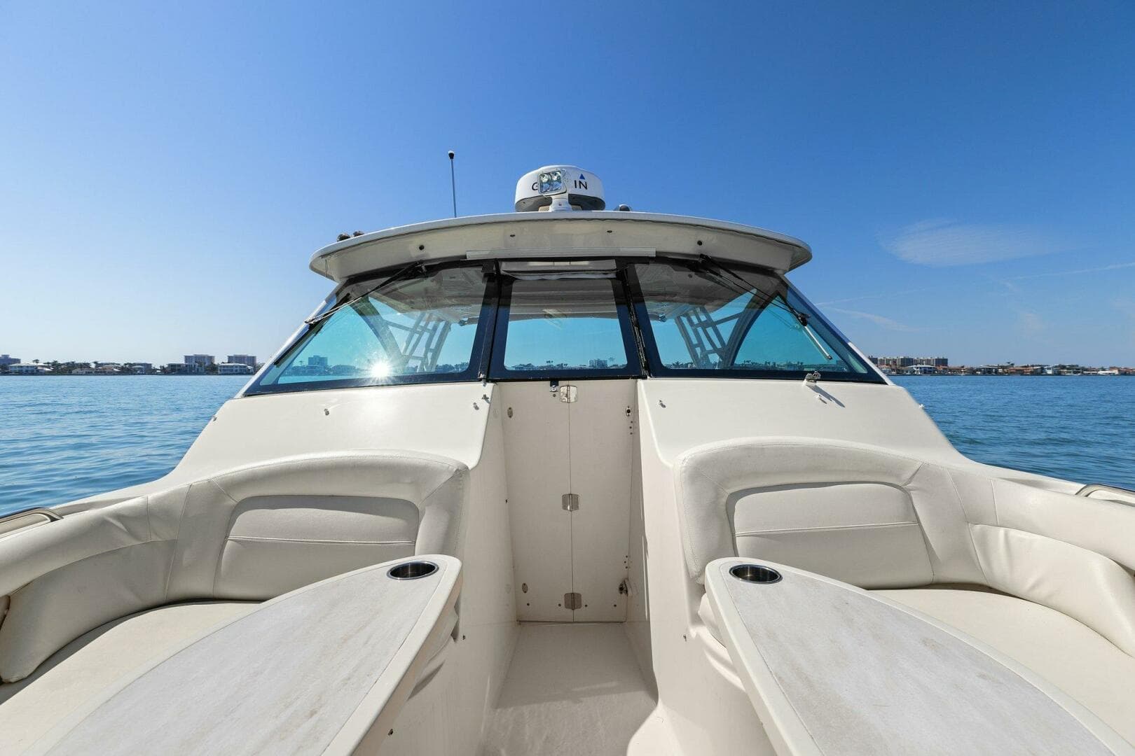 2016 Grady-White Freedom 375 — photo 38