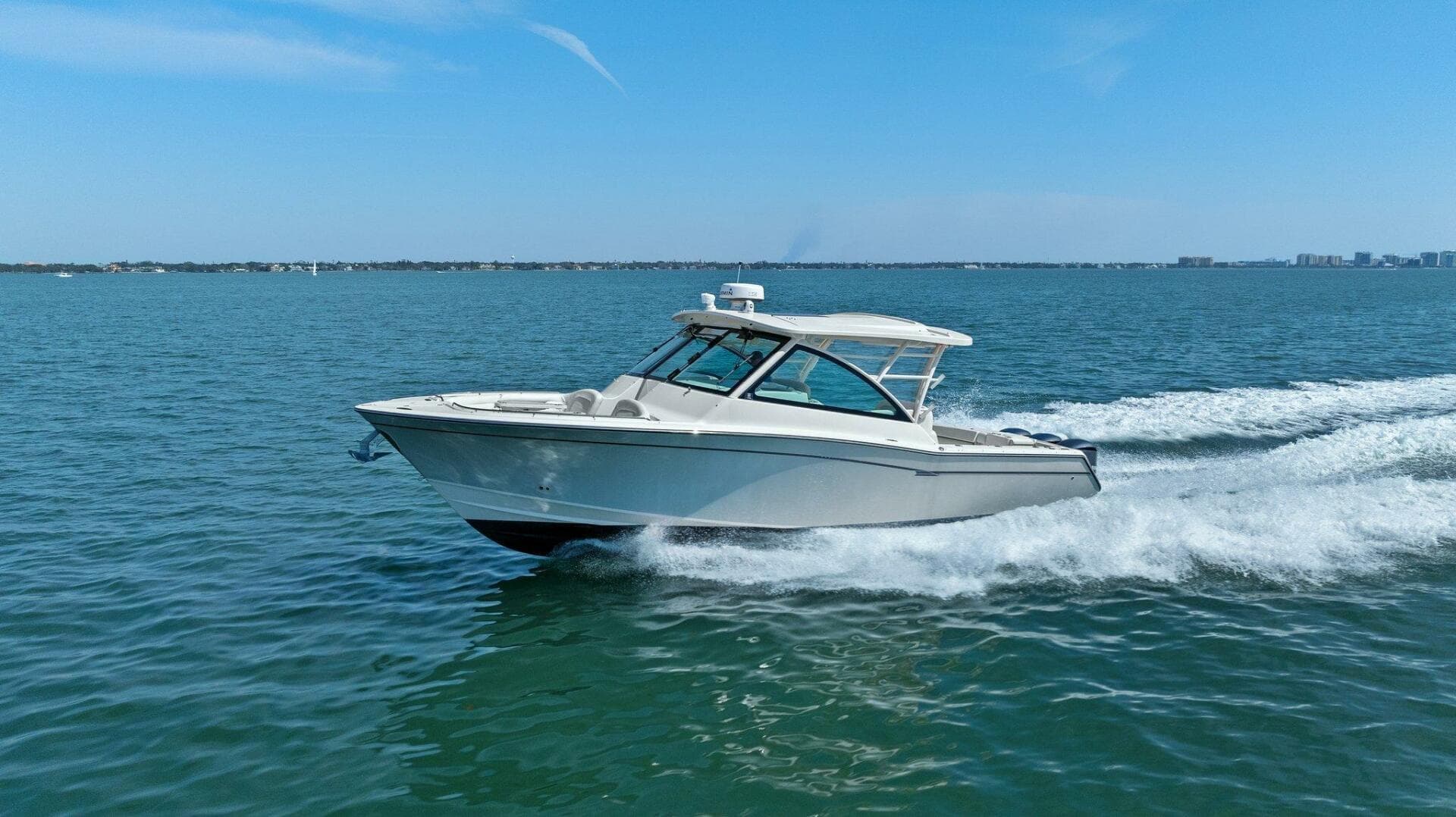 2016 Grady-White Freedom 375 — photo 69