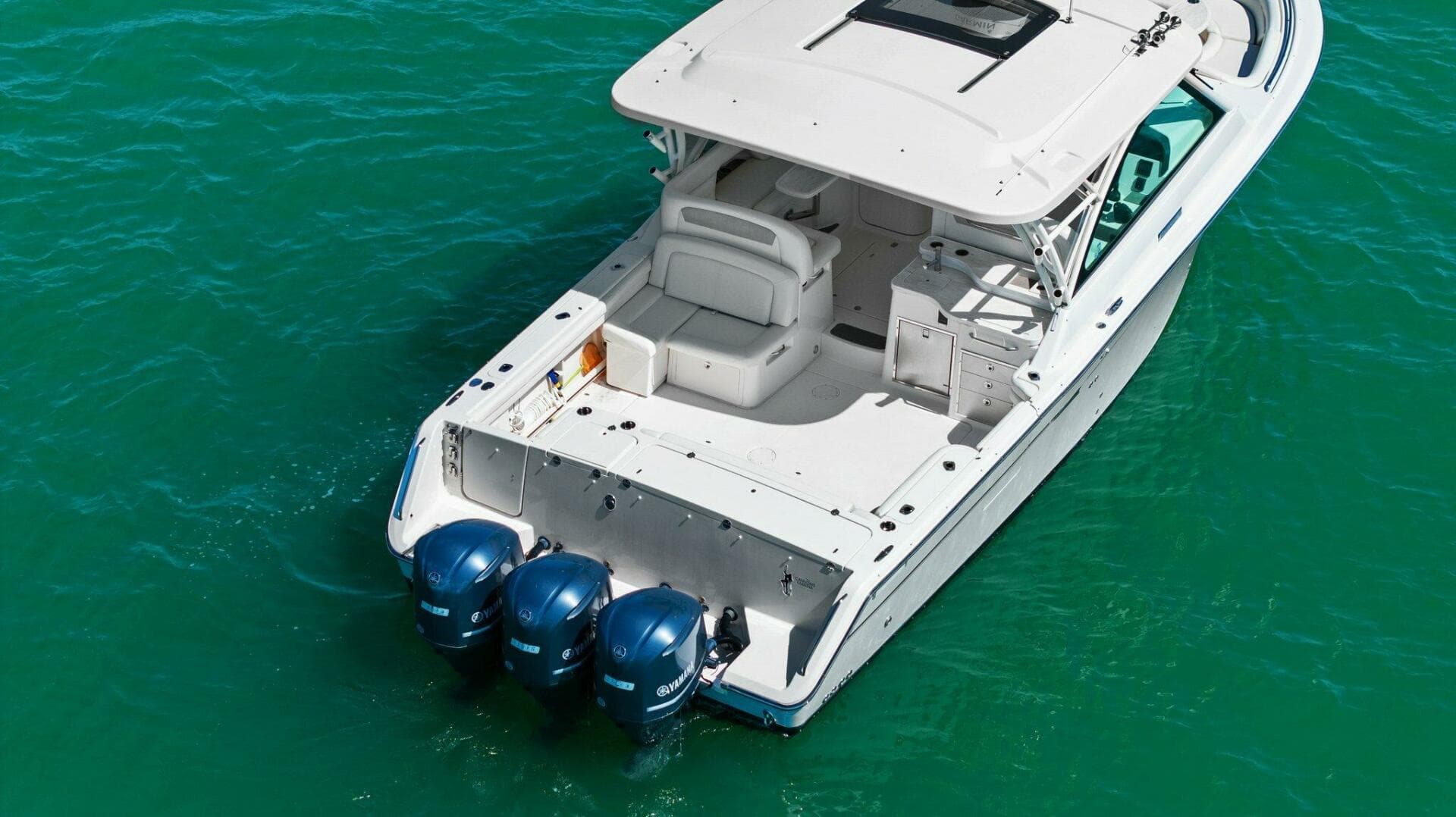 2016 Grady-White Freedom 375 — photo 55