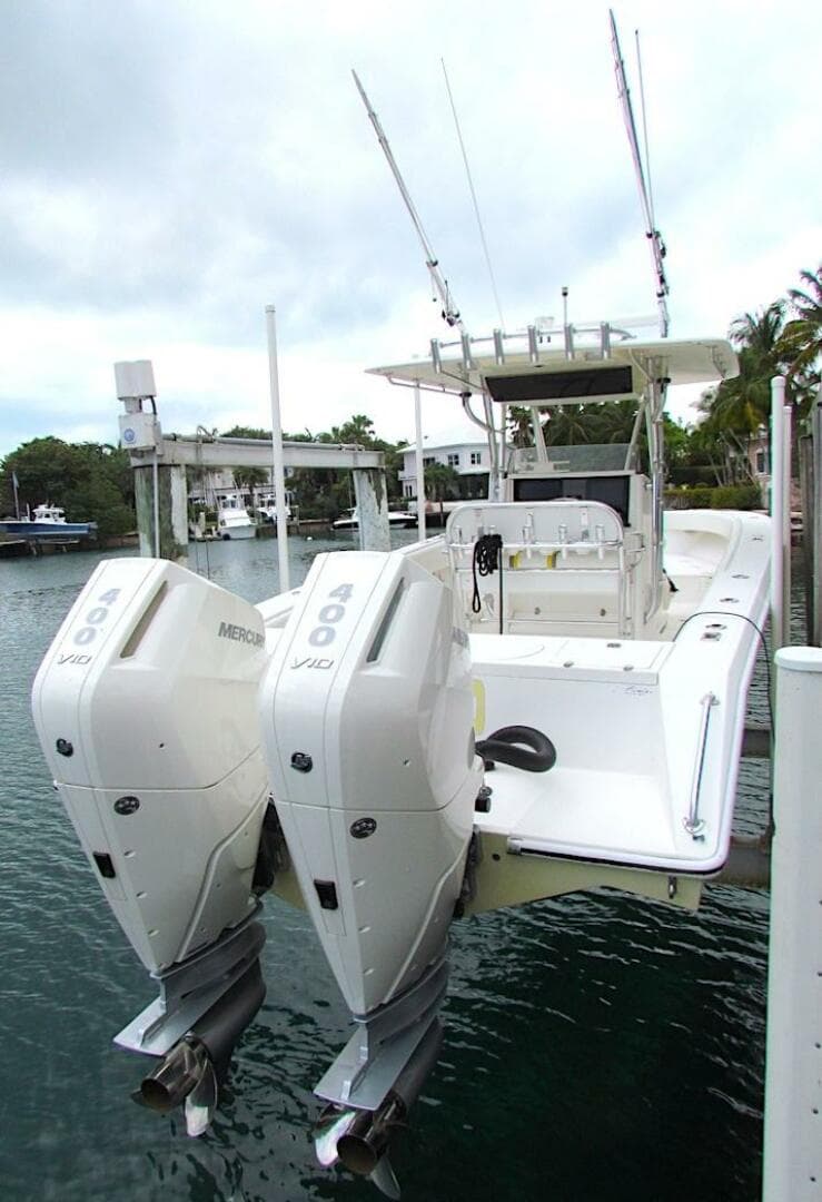 2005 Venture 34 — photo 2