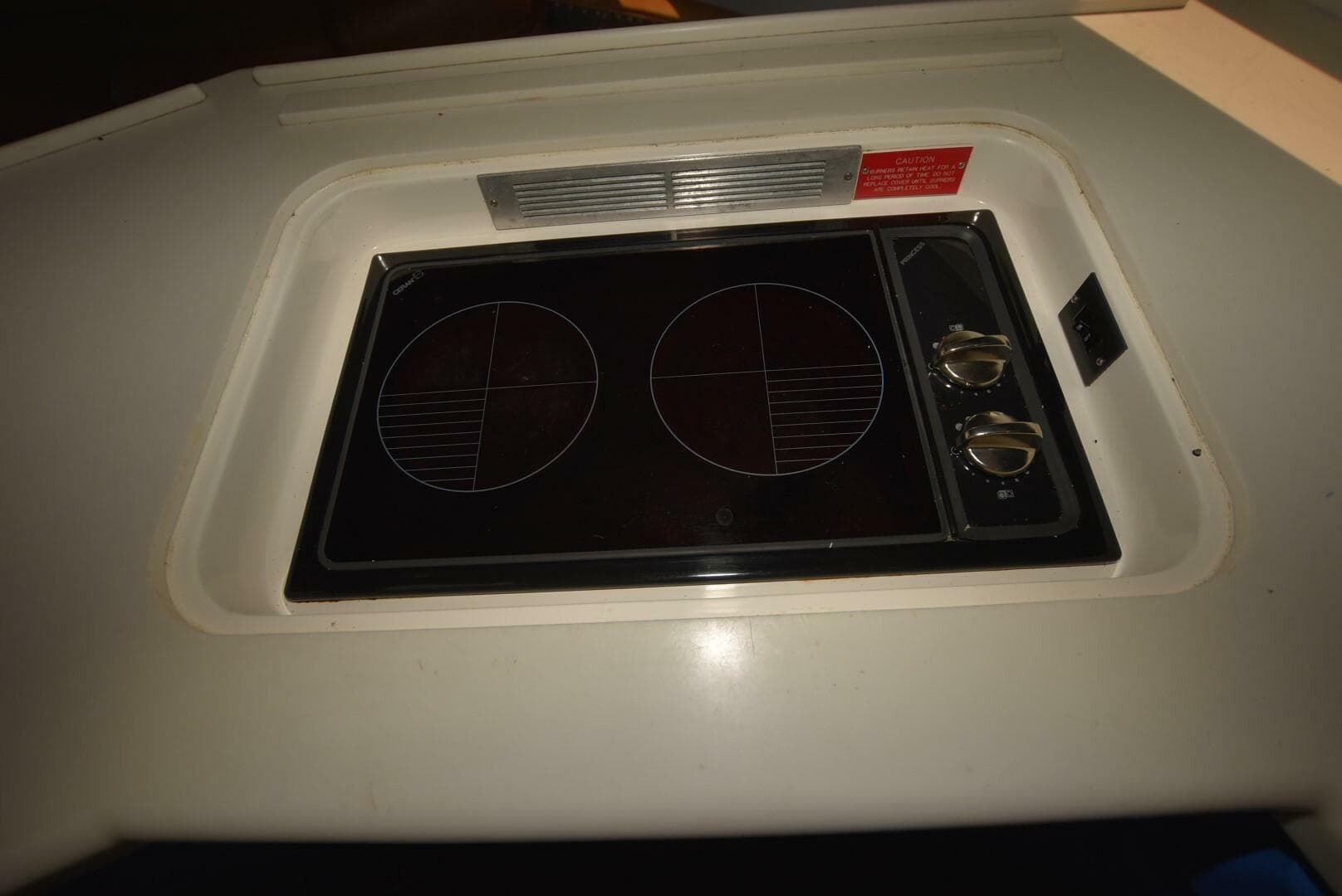 1997 Viking 50 Convertiblle — photo 24