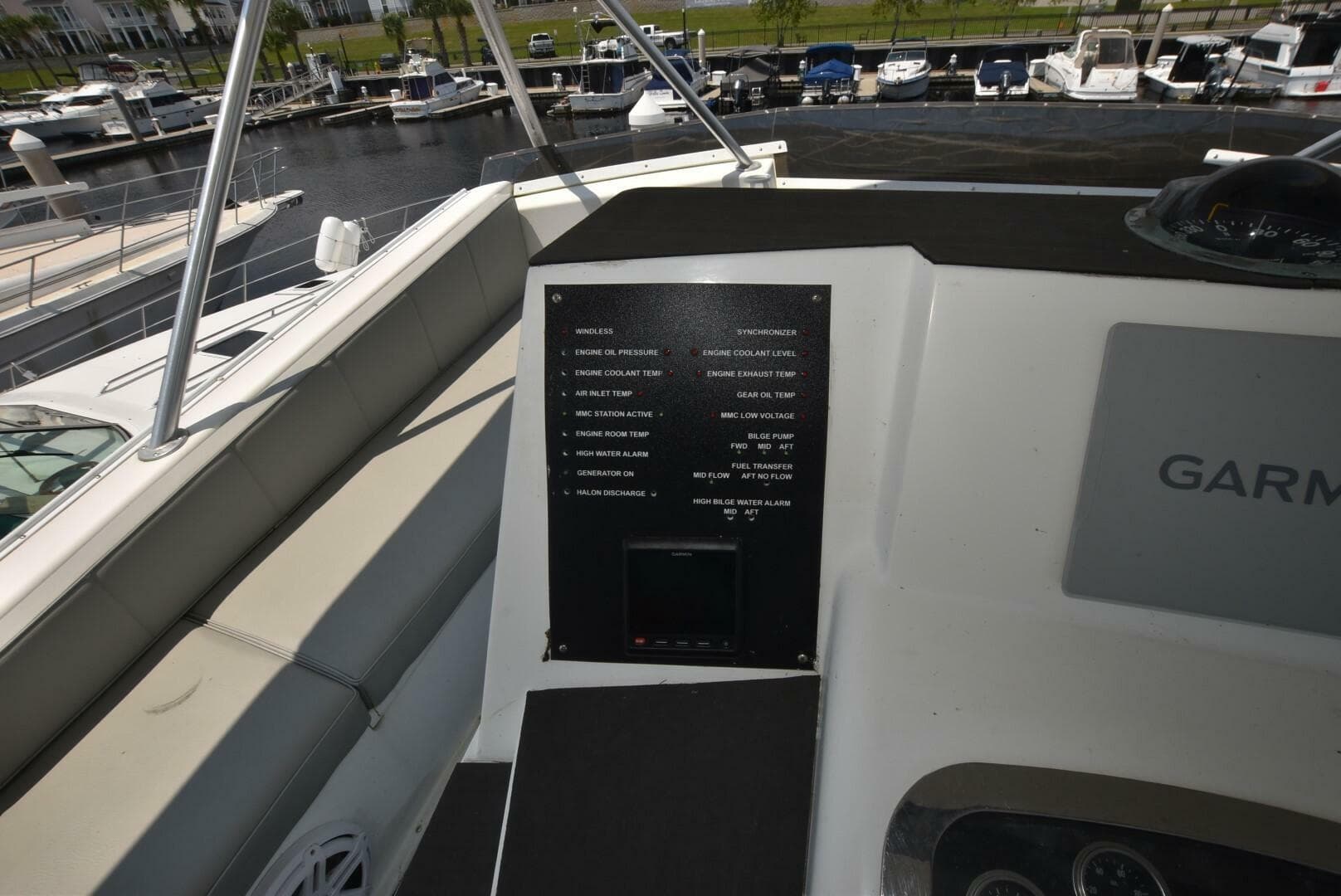 1997 Viking 50 Convertiblle — photo 9