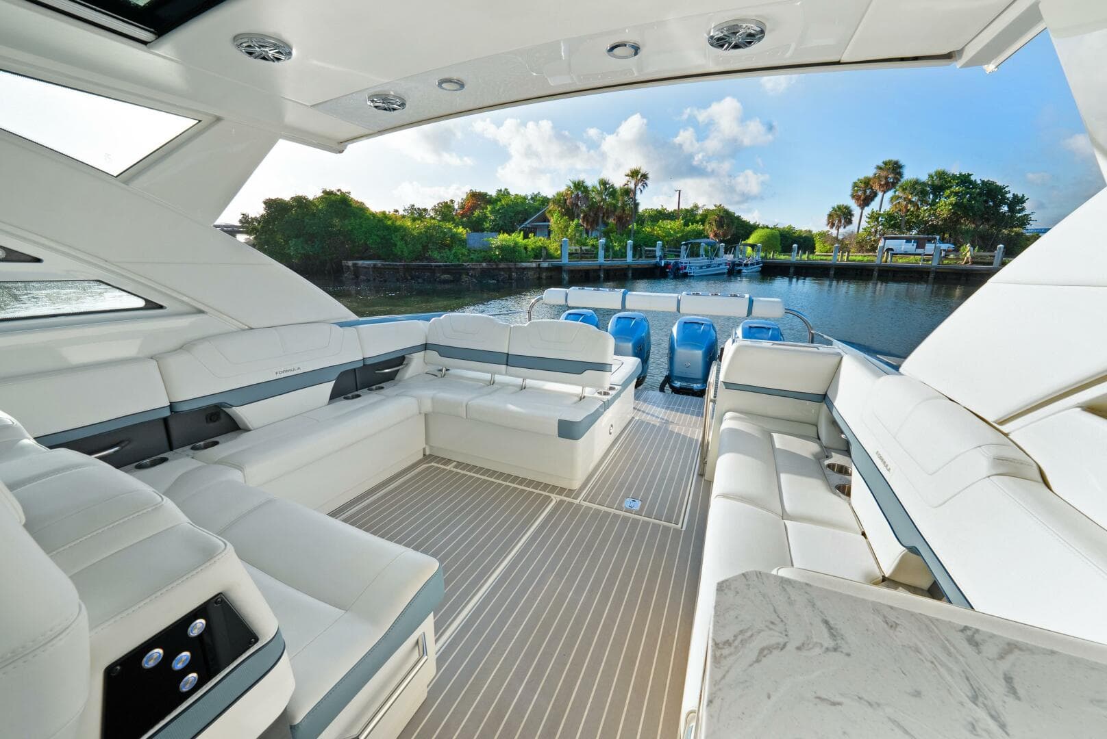 2018 Formula 430 Super Sport Crossover — photo 10