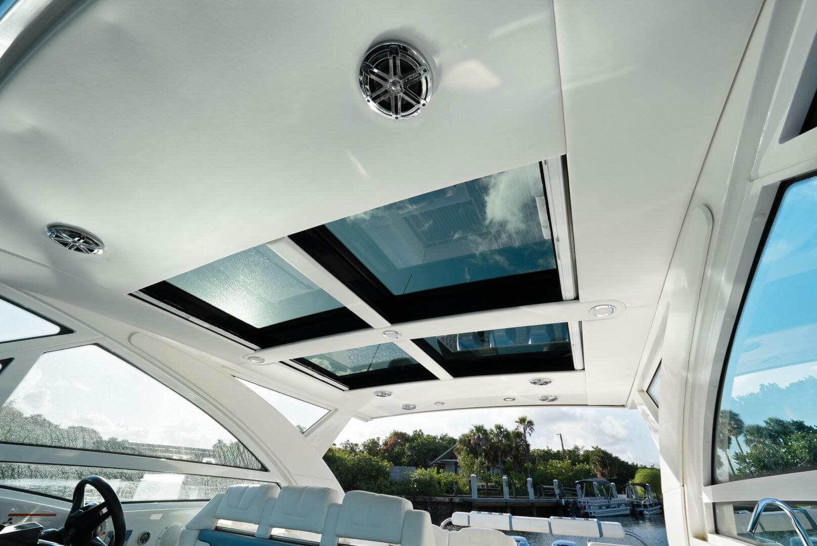 2018 Formula 430 Super Sport Crossover — photo 16