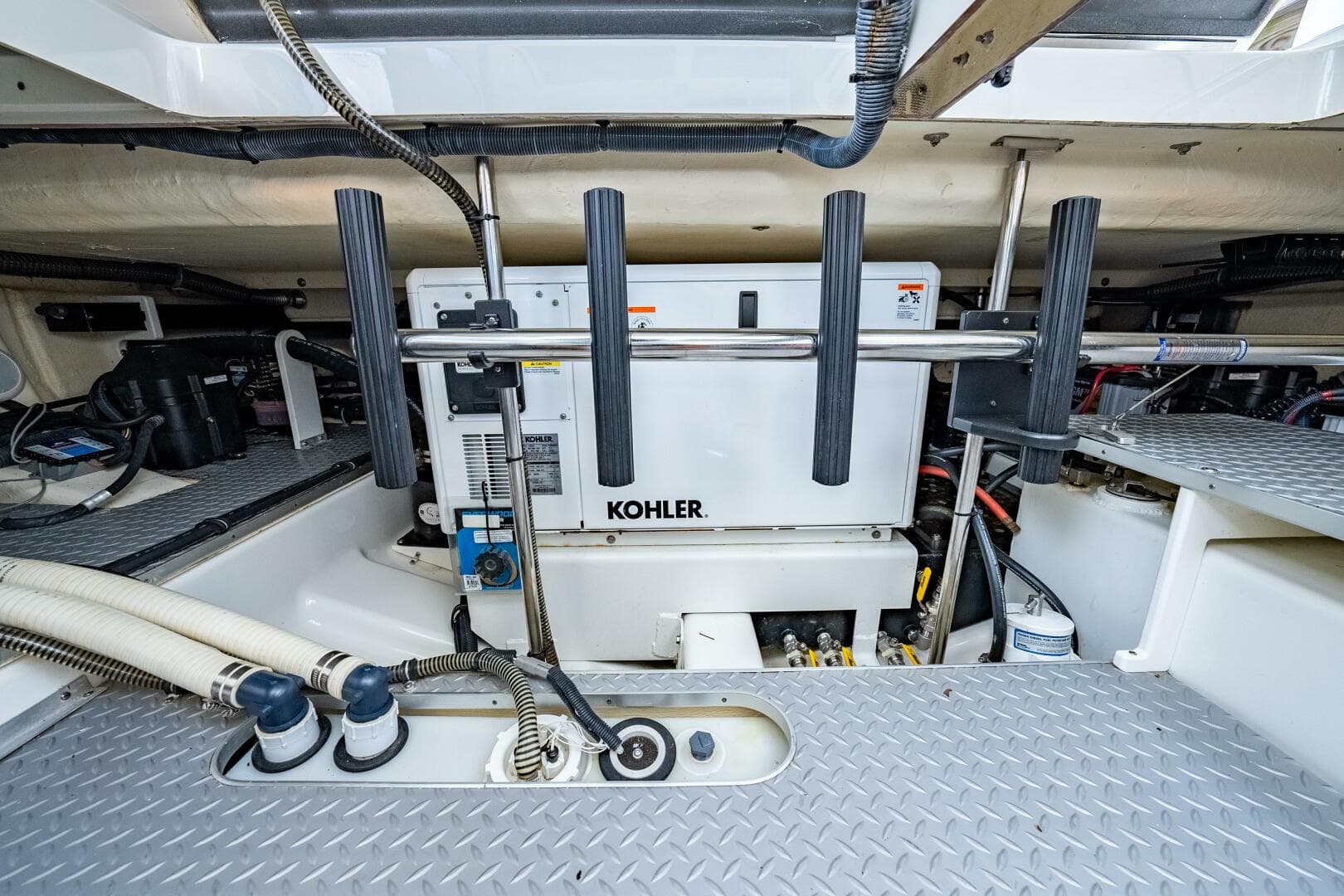 2018 Formula 430 Super Sport Crossover — photo 24