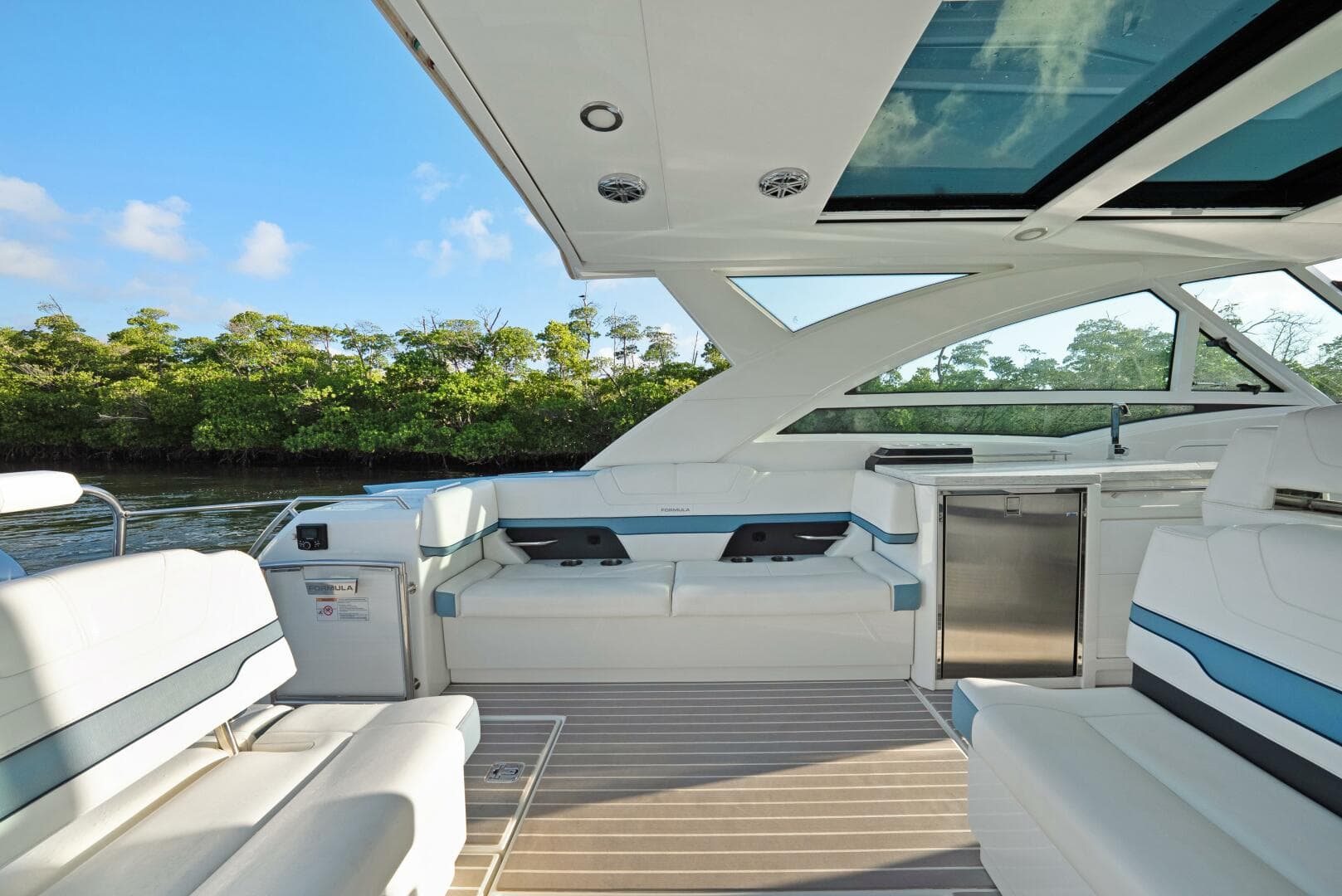 2018 Formula 430 Super Sport Crossover — photo 7