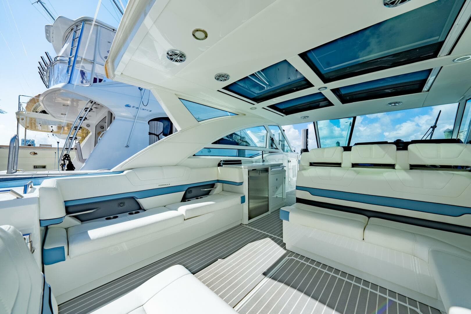 2018 Formula 430 Super Sport Crossover — photo 6