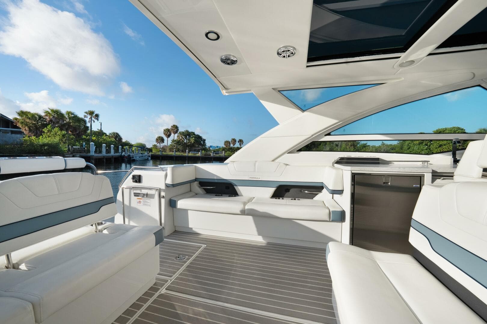 2018 Formula 430 Super Sport Crossover — photo 8