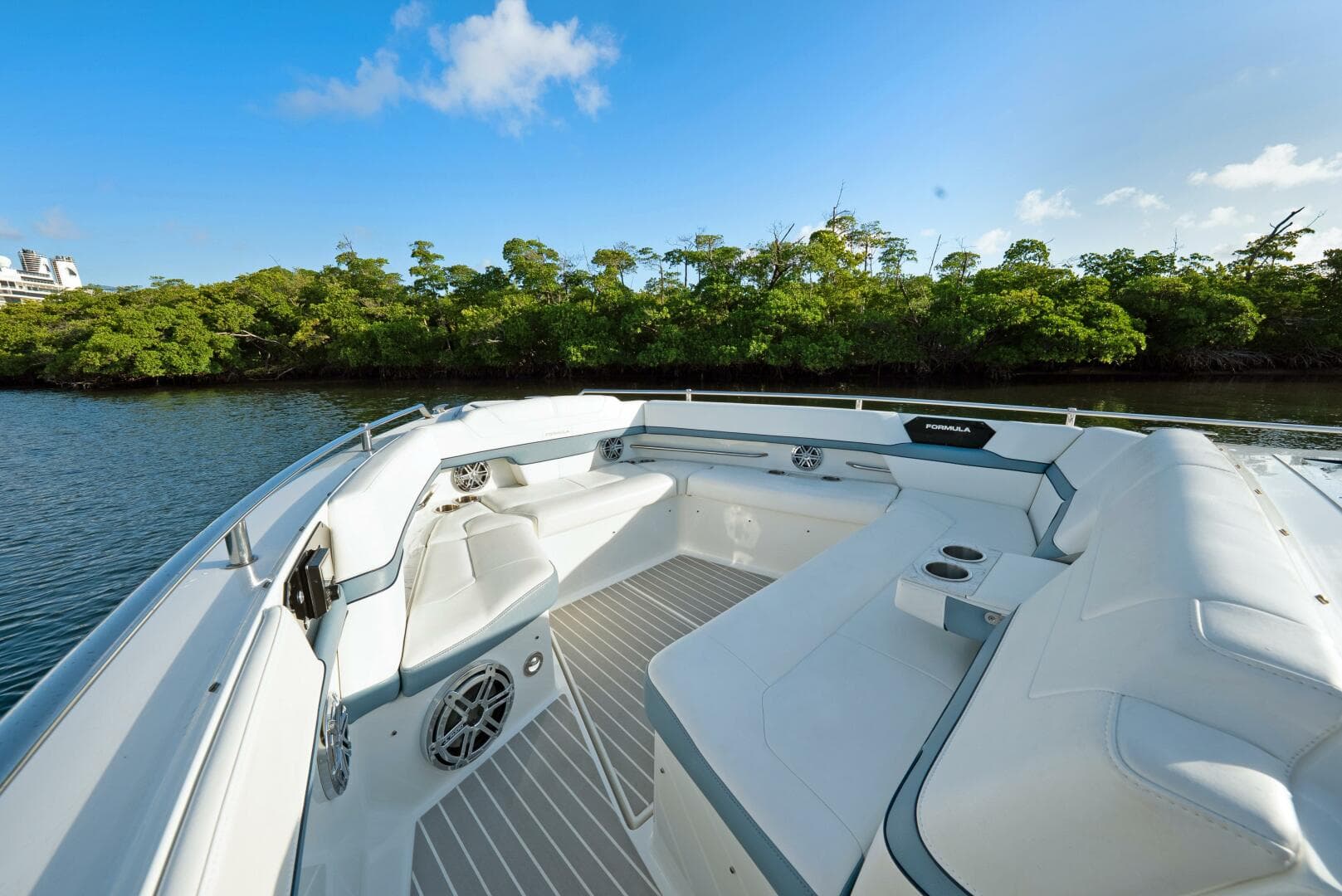 2018 Formula 430 Super Sport Crossover — photo 27