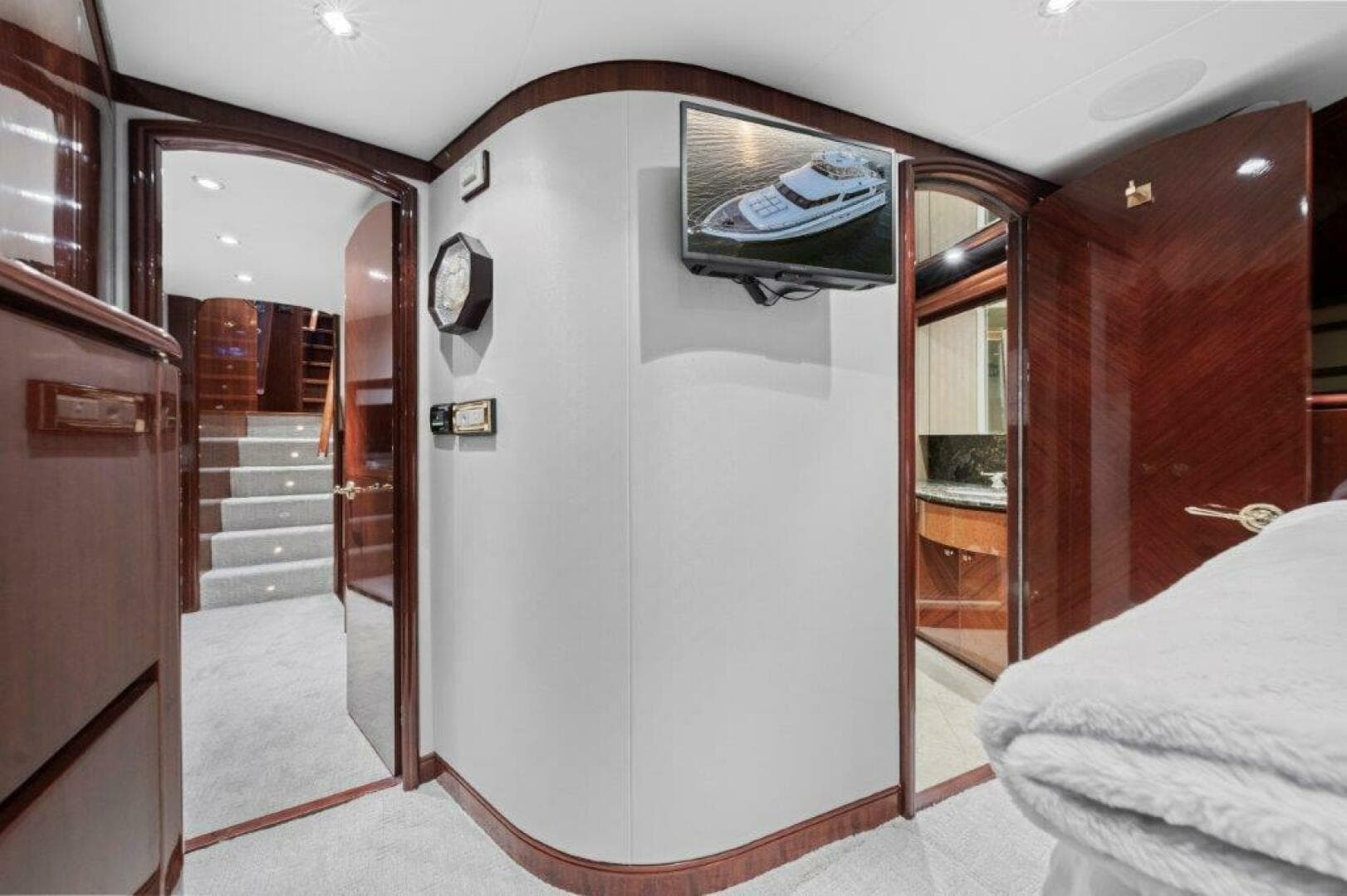 2006 Cheoy Lee Motoryacht — photo 18