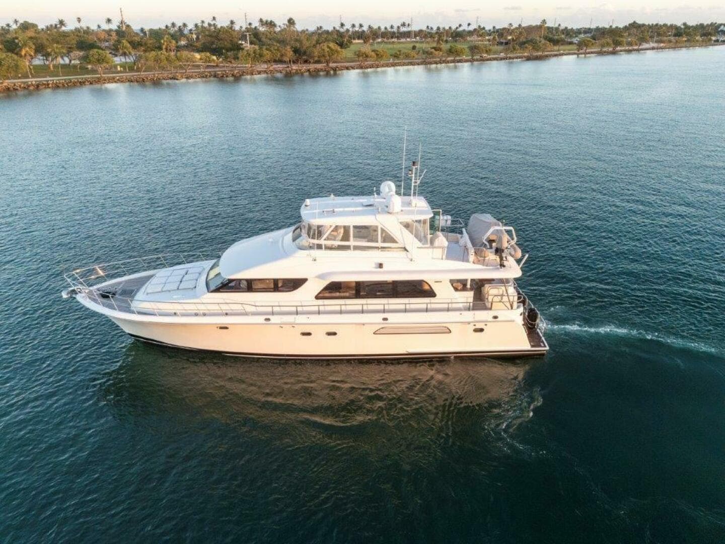 2006 Cheoy Lee Motoryacht — photo 12